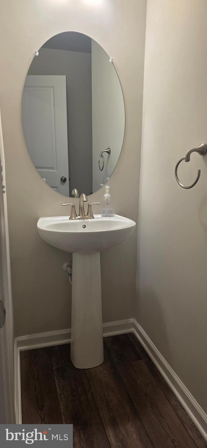 METRO WALK AT MOOREFIELD STATION - Residential Lease