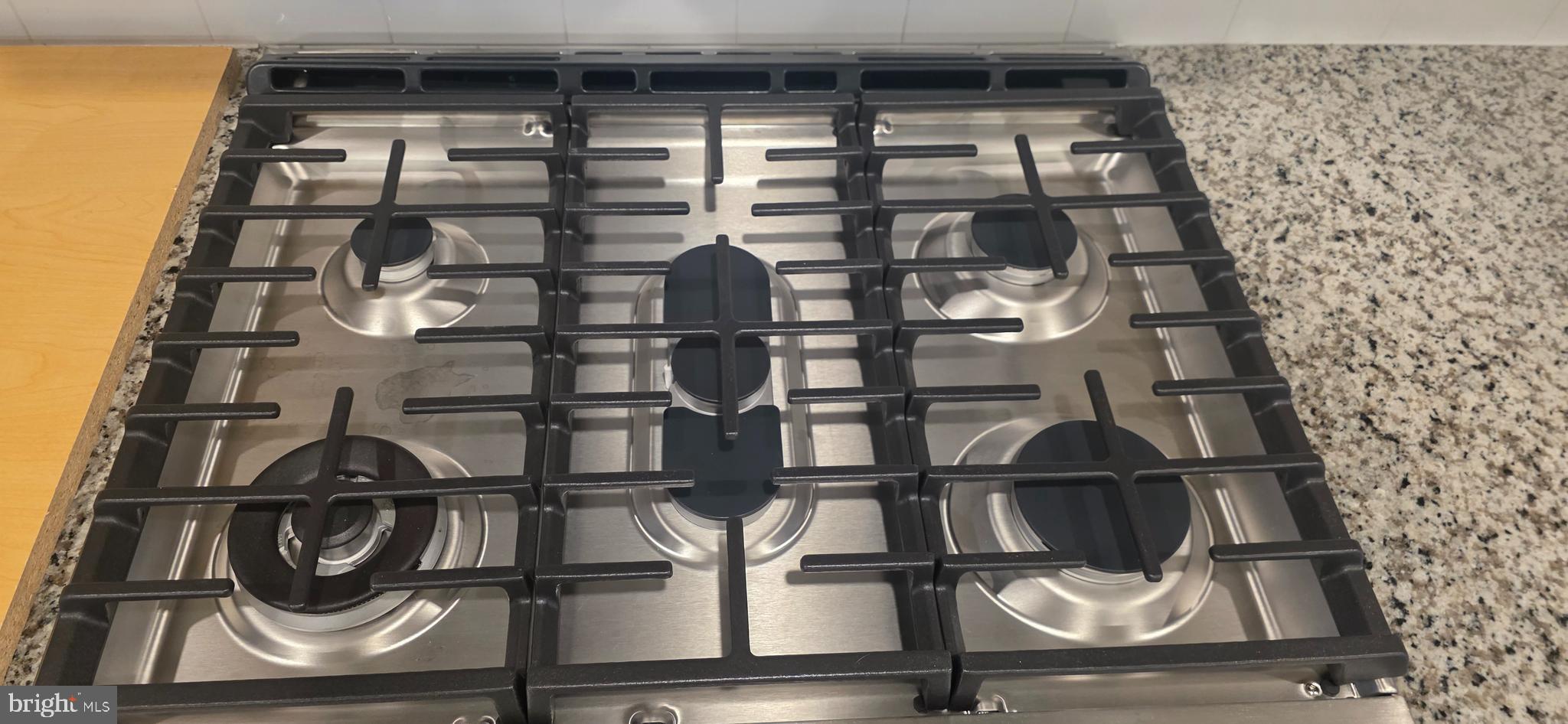 METRO WALK AT MOOREFIELD STATION - Residential Lease