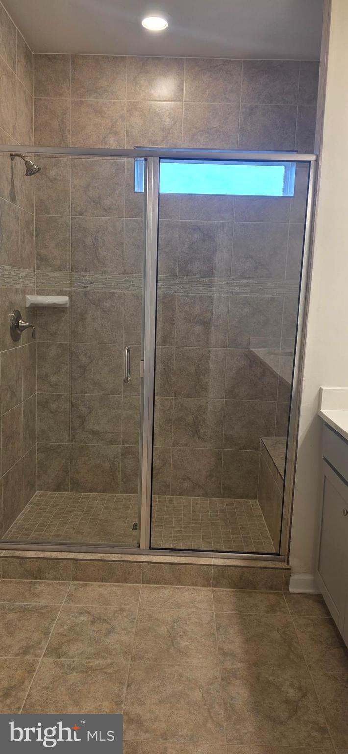 METRO WALK AT MOOREFIELD STATION - Residential Lease