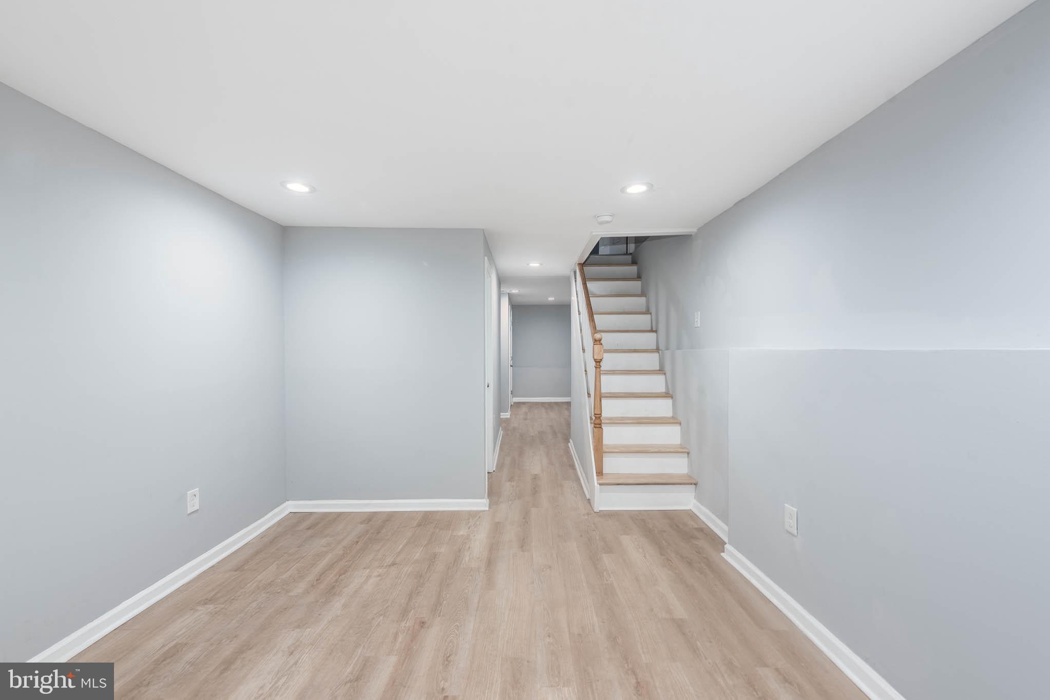 BROADWAY EAST - Residential