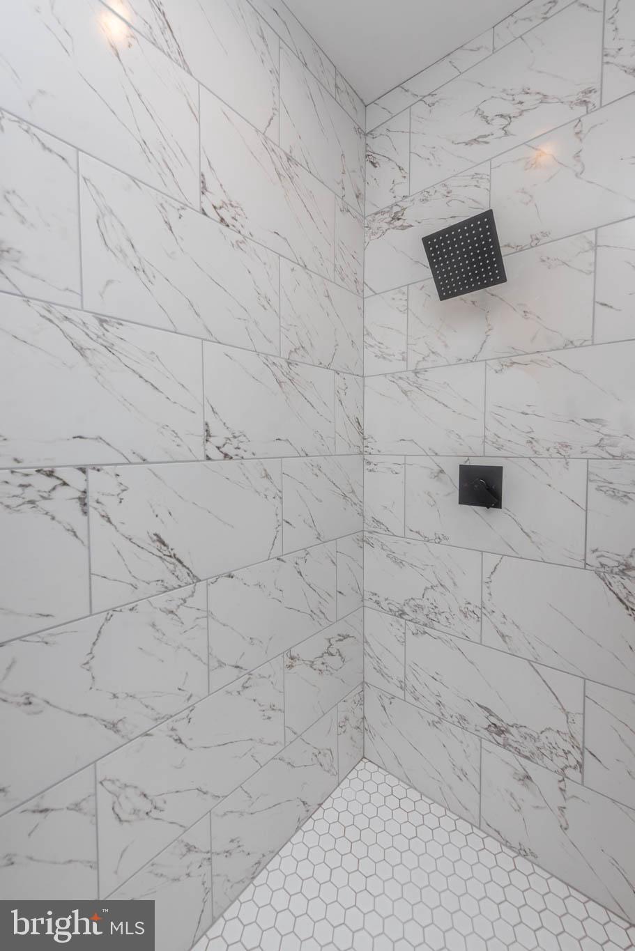 BROADWAY EAST - Residential