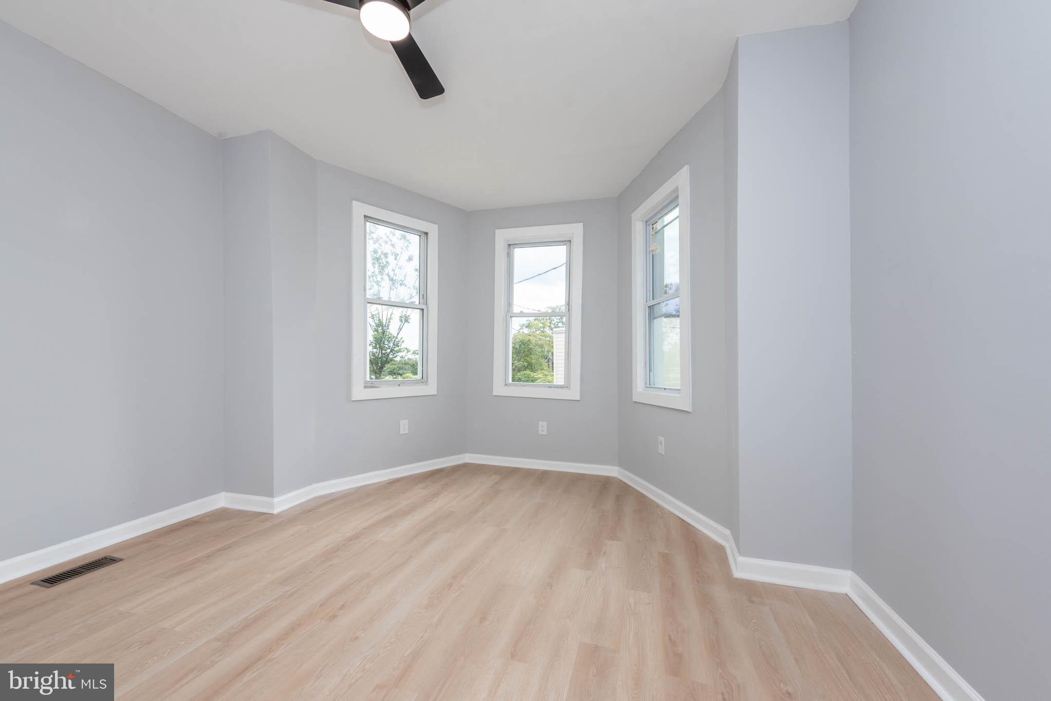 BROADWAY EAST - Residential