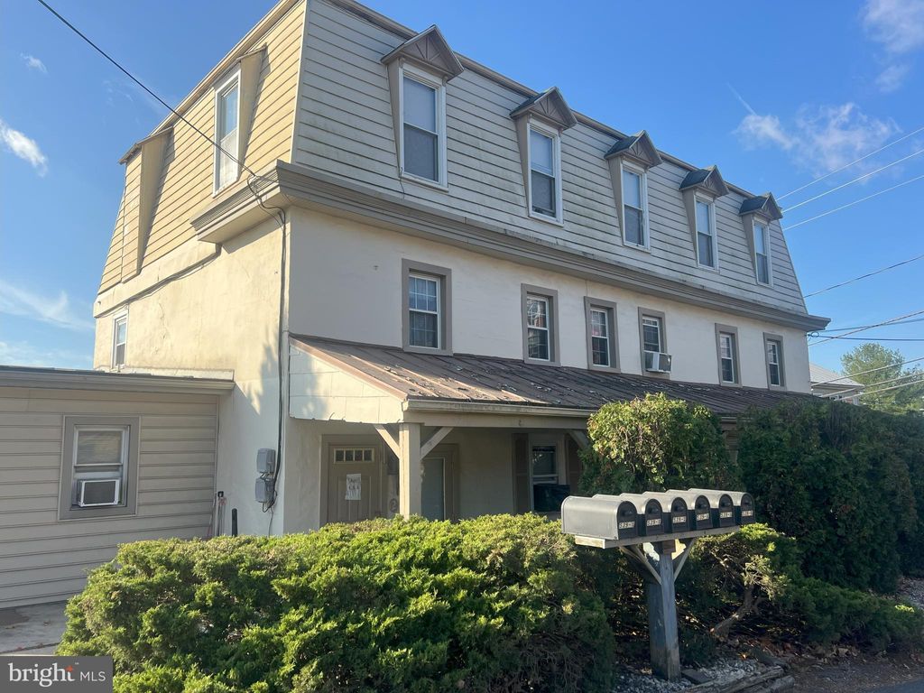 Photo of 539 Pleasant Valley Road, East Earl, PA 17519 (MLS # PALA2060582)