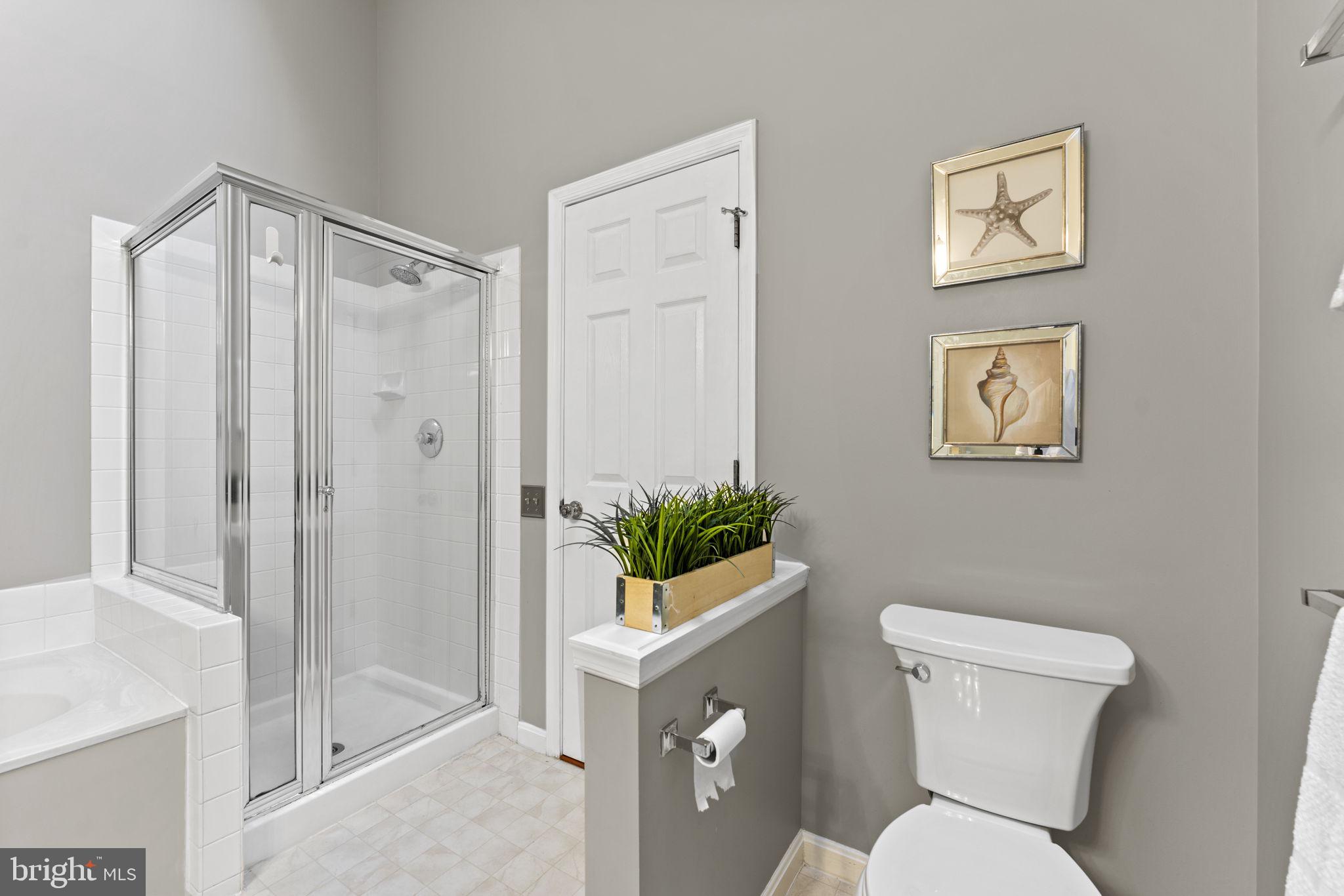 RIVER OAKS - Residential