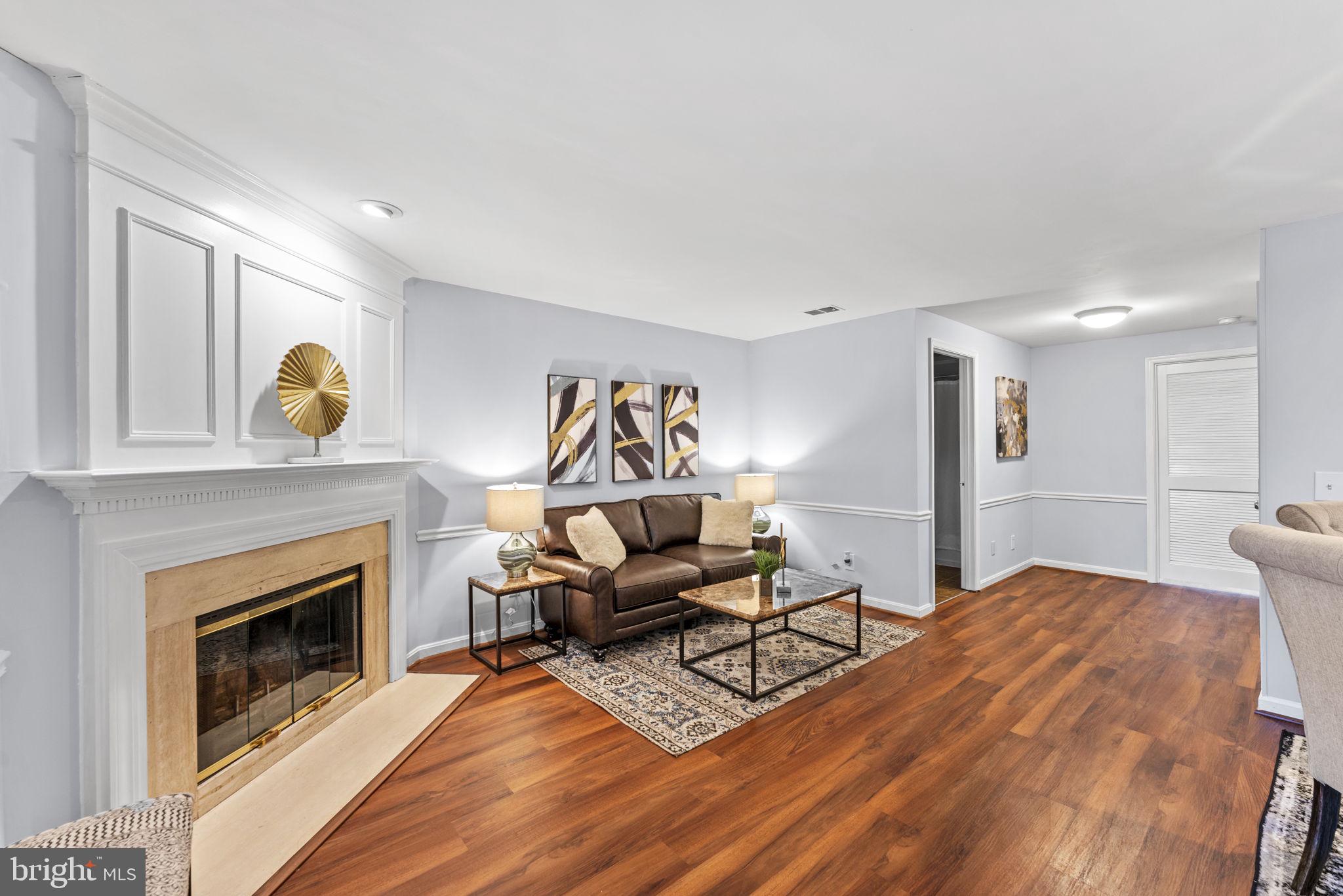 RIVER OAKS - Residential