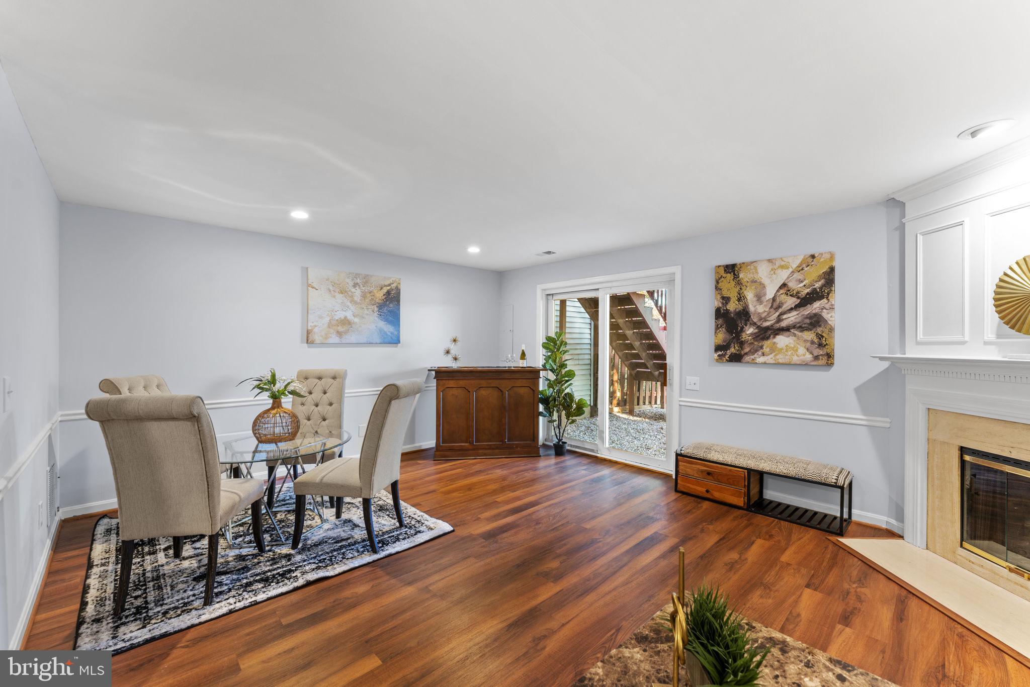 RIVER OAKS - Residential