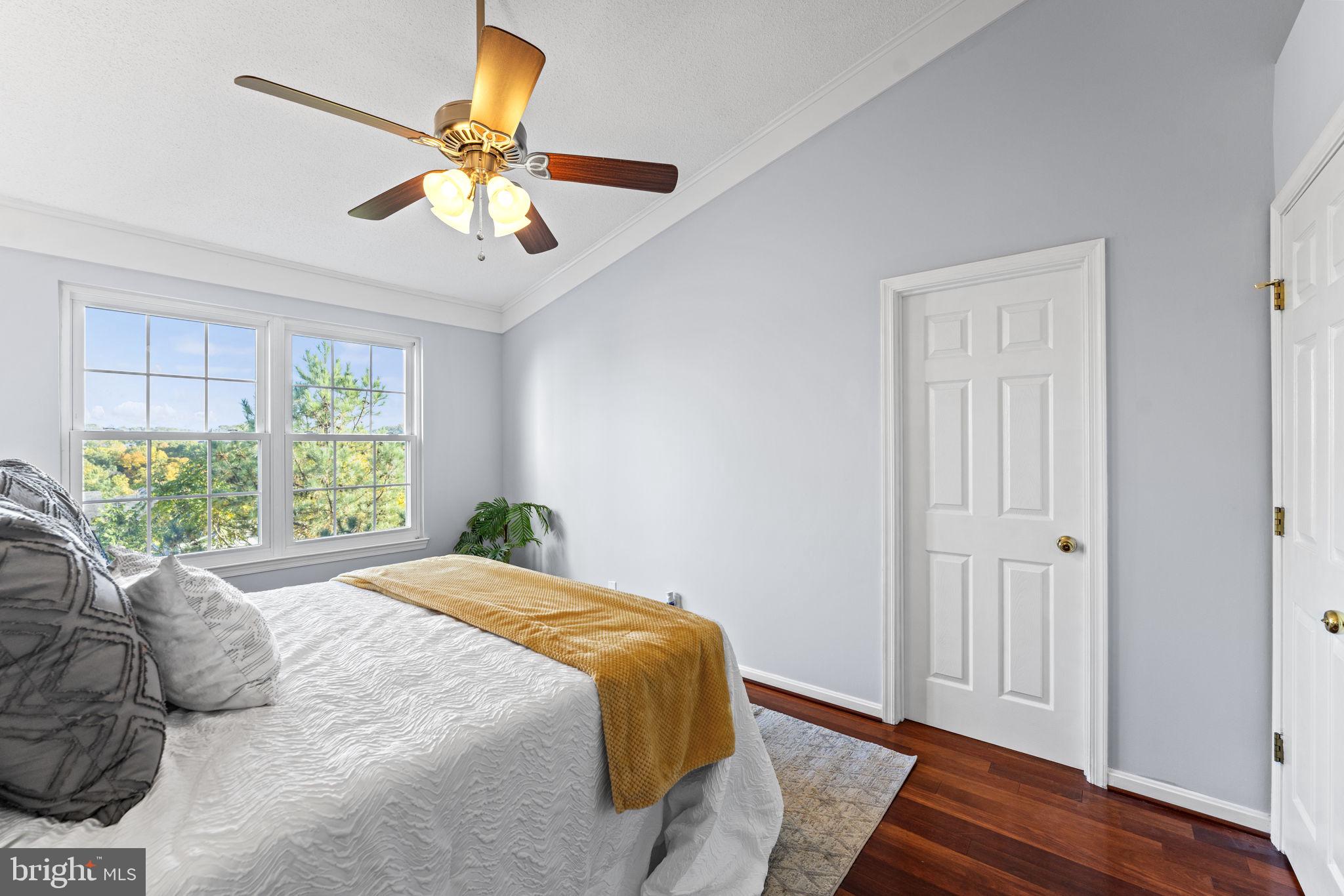 RIVER OAKS - Residential