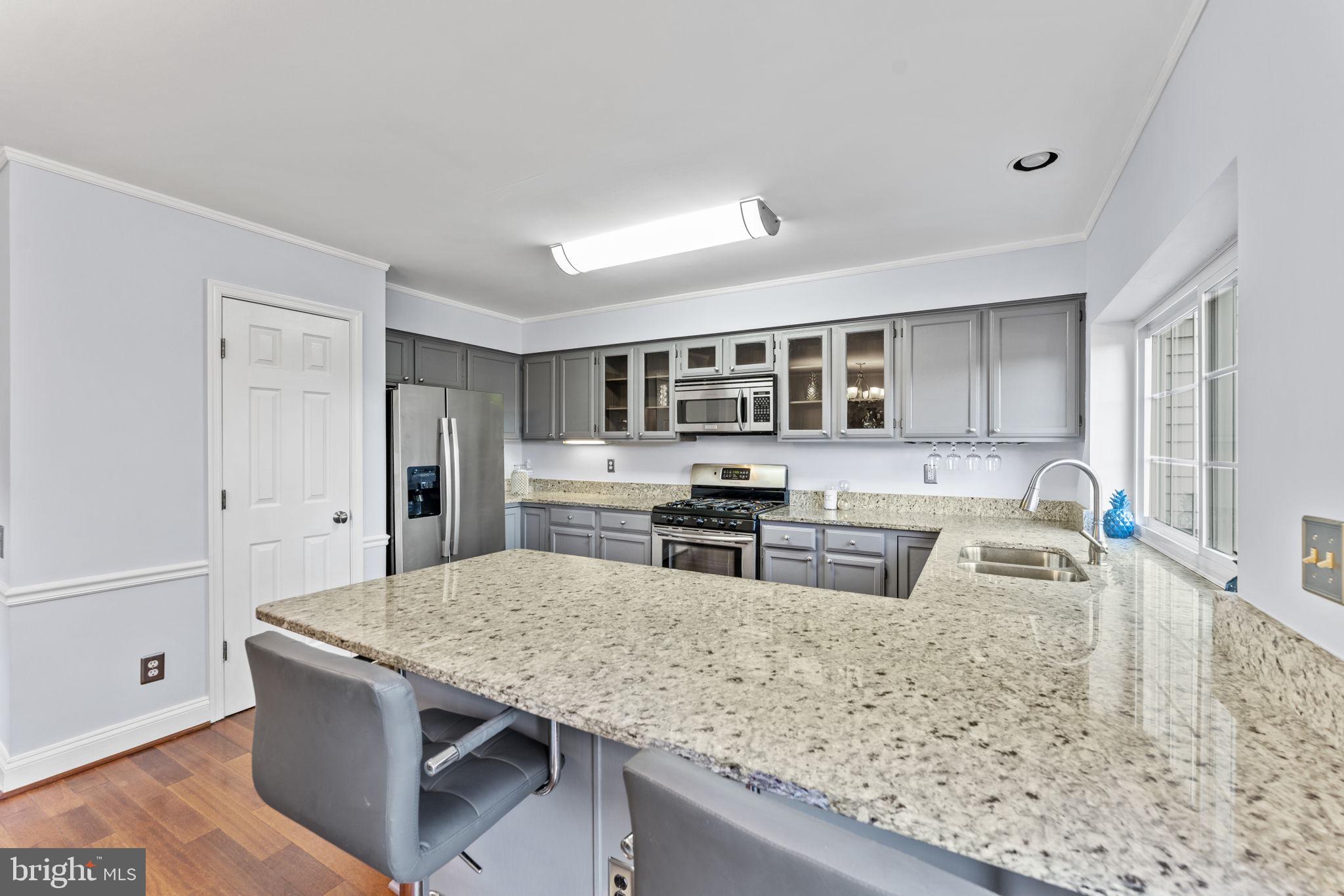 RIVER OAKS - Residential