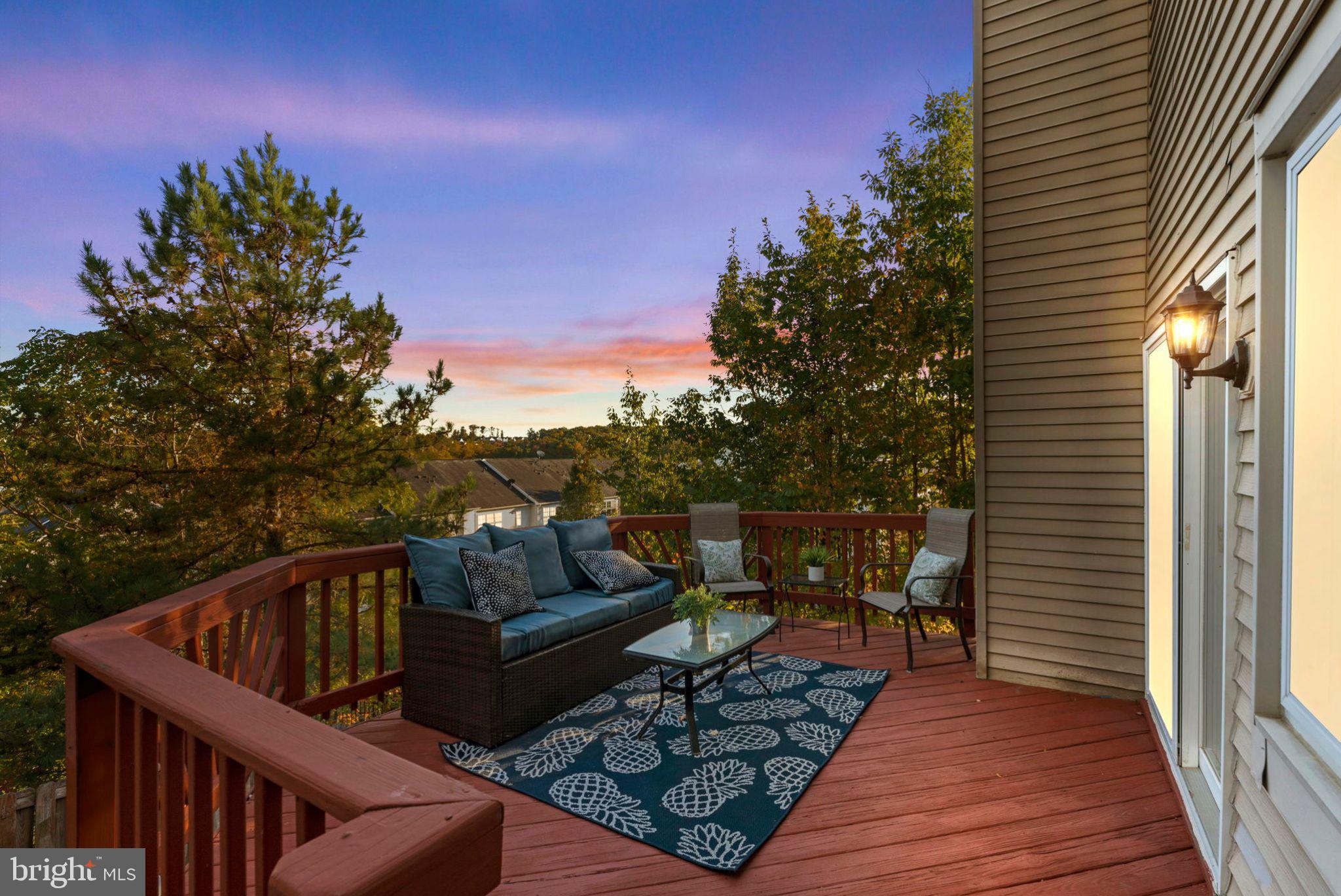 RIVER OAKS - Residential