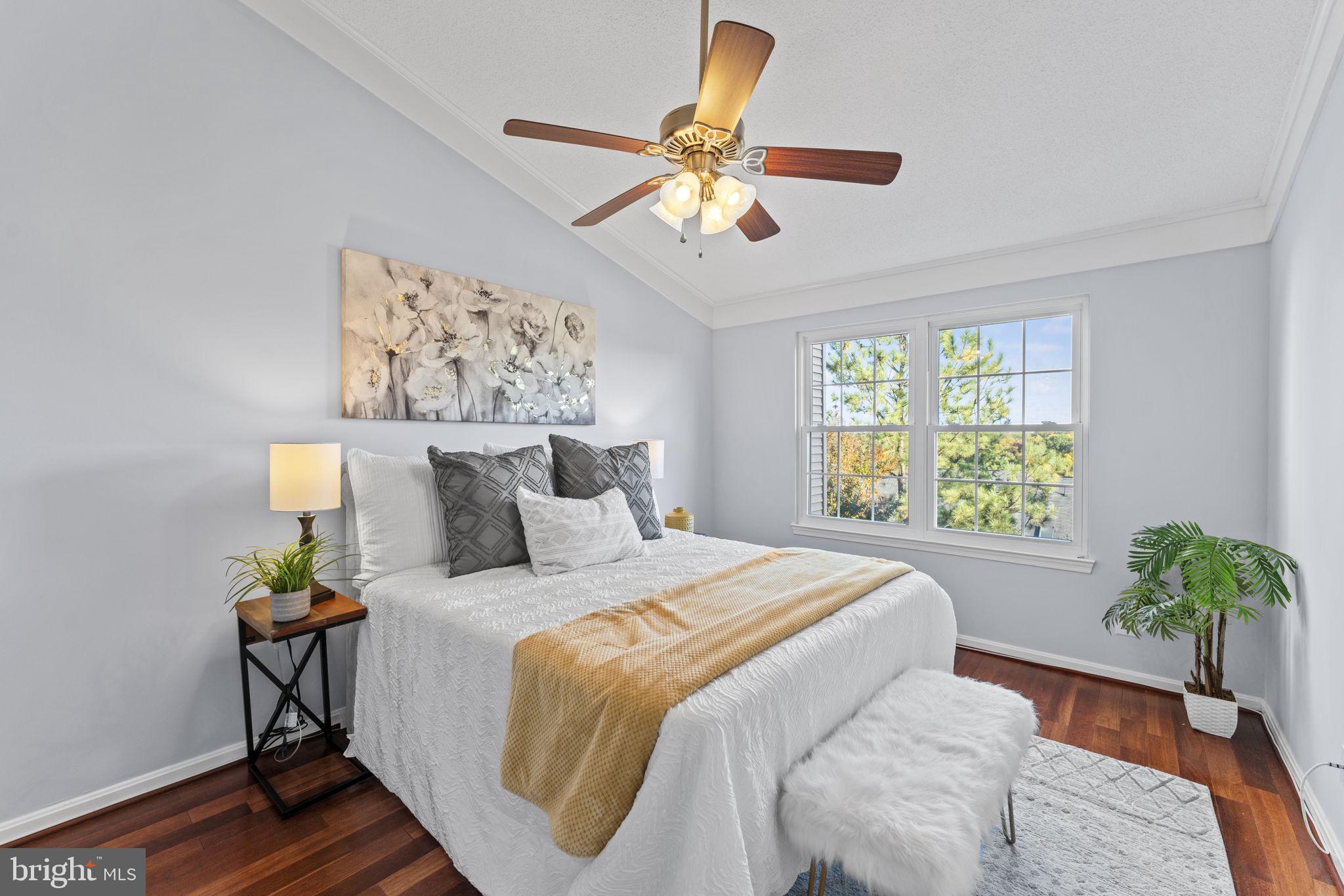 RIVER OAKS - Residential