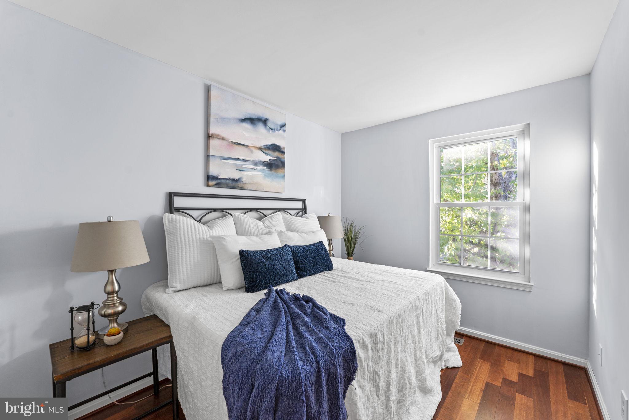 RIVER OAKS - Residential