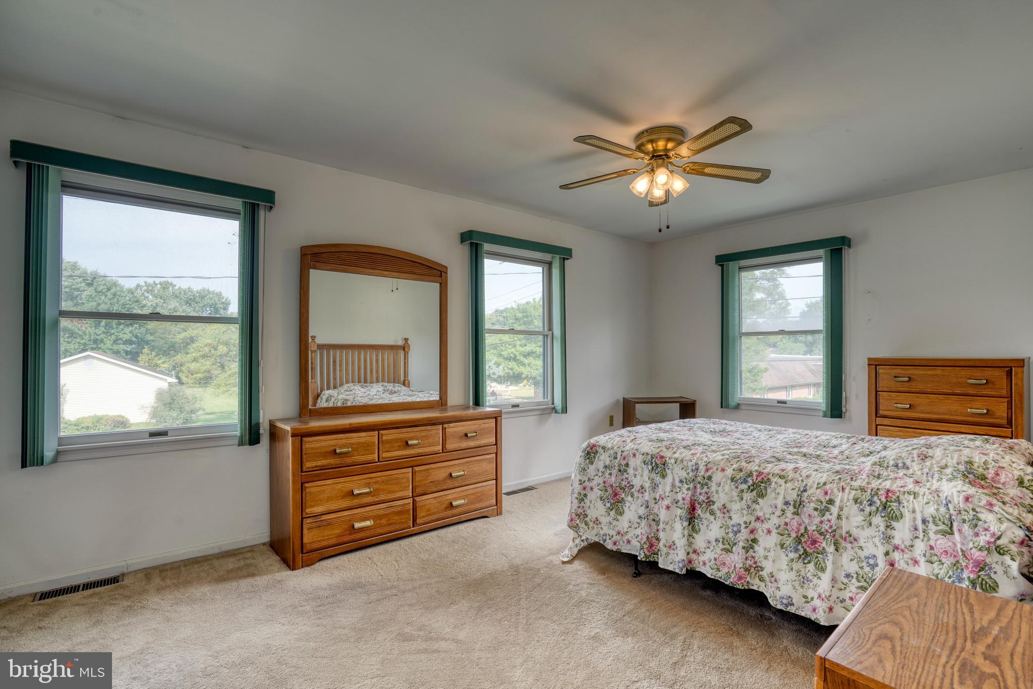 DENTON NARROWS - Residential