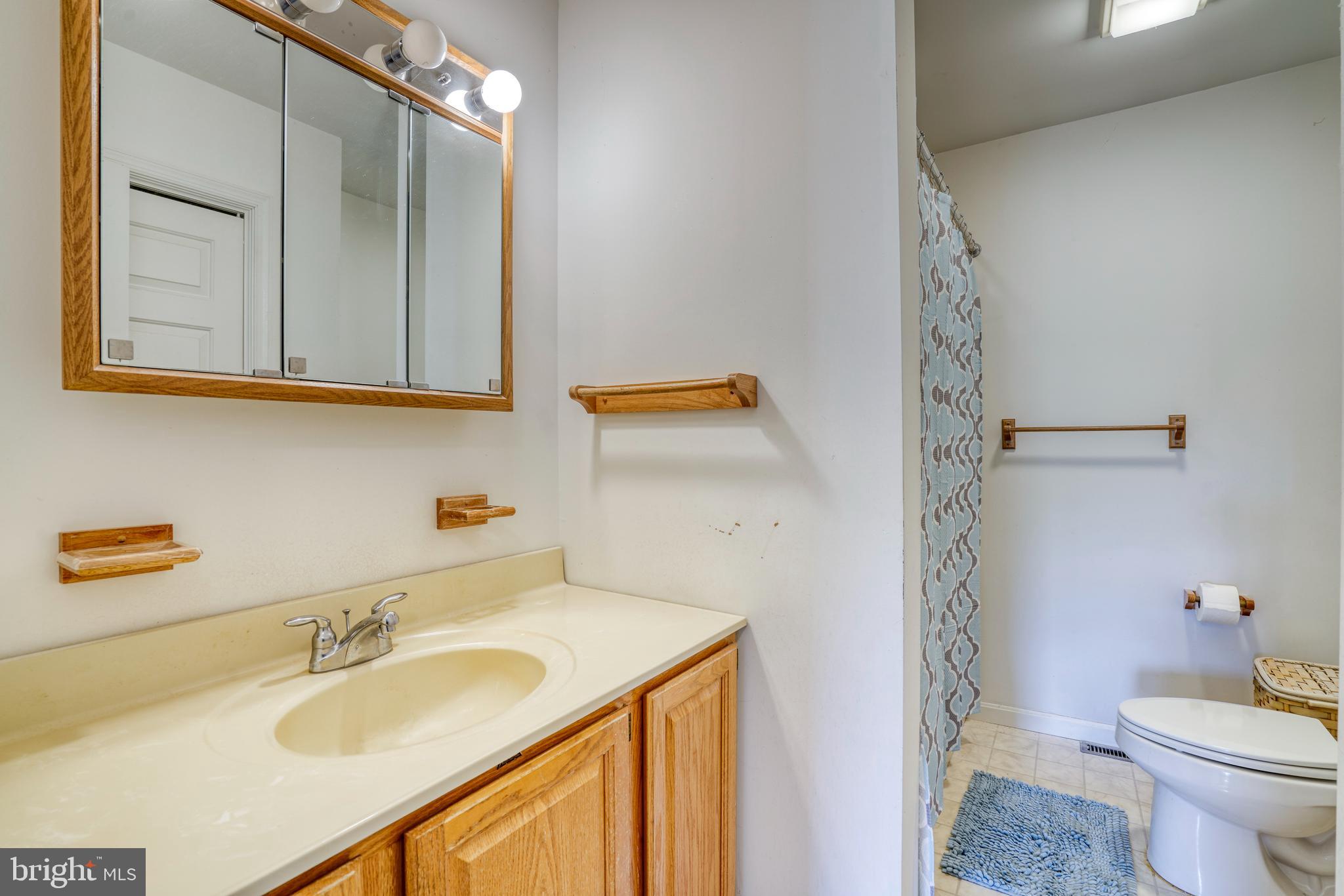 DENTON NARROWS - Residential