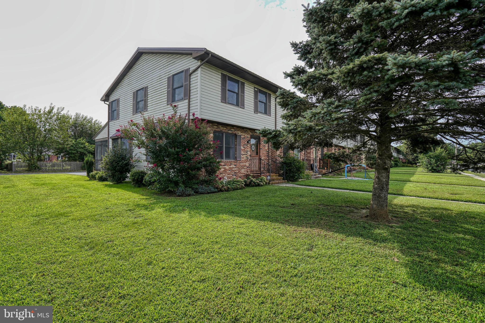 DENTON NARROWS - Residential