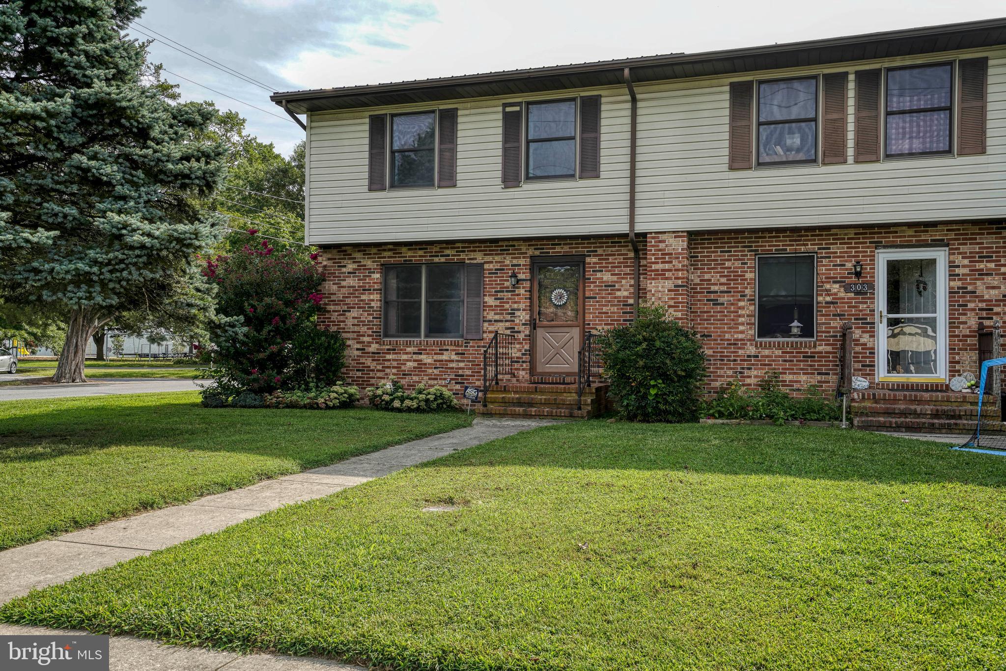 DENTON NARROWS - Residential