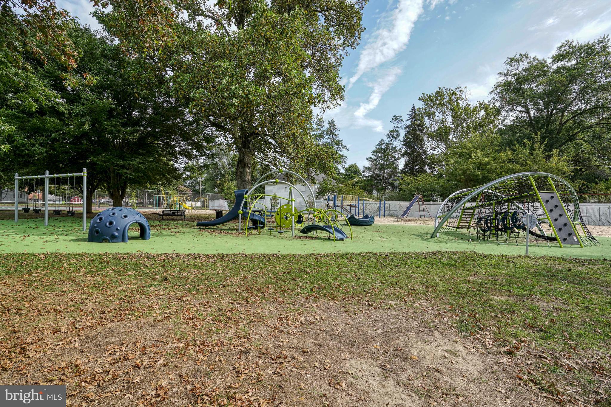 DENTON NARROWS - Residential