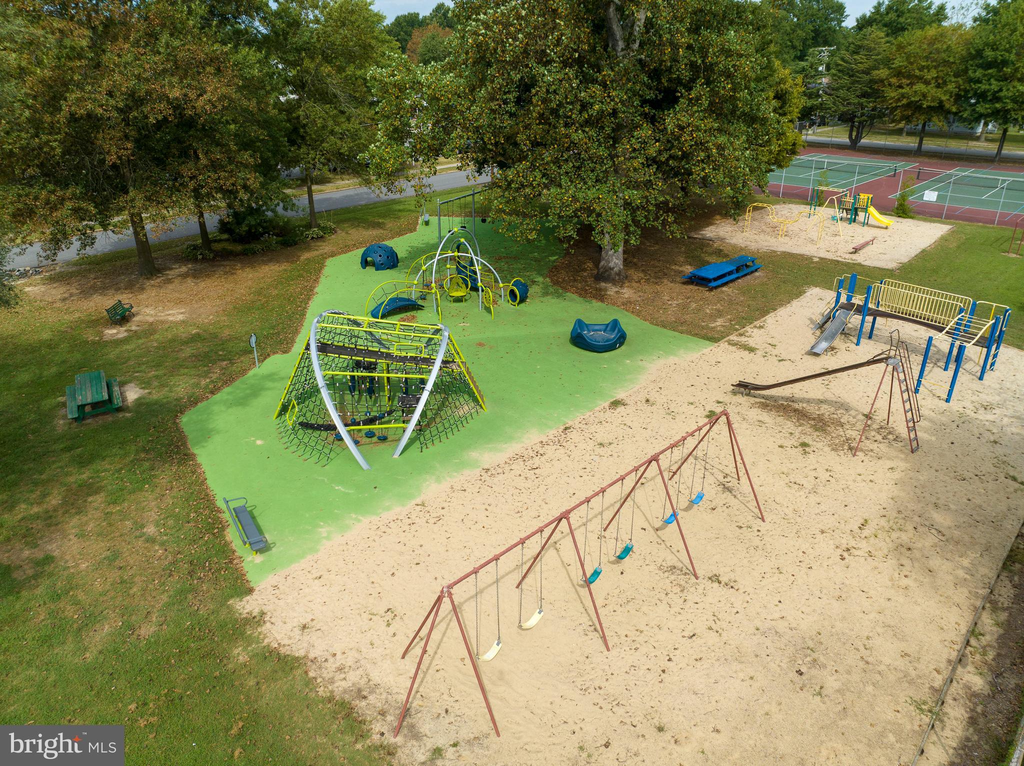 DENTON NARROWS - Residential