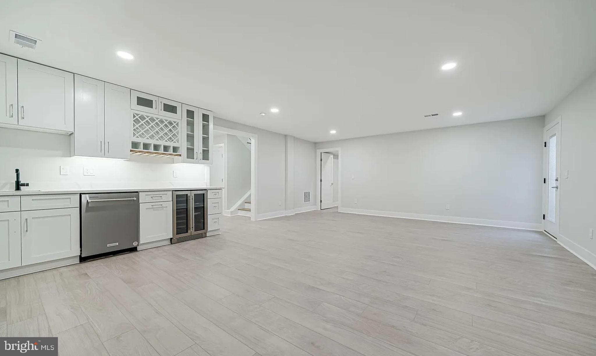 PIMMIT HILLS - Residential