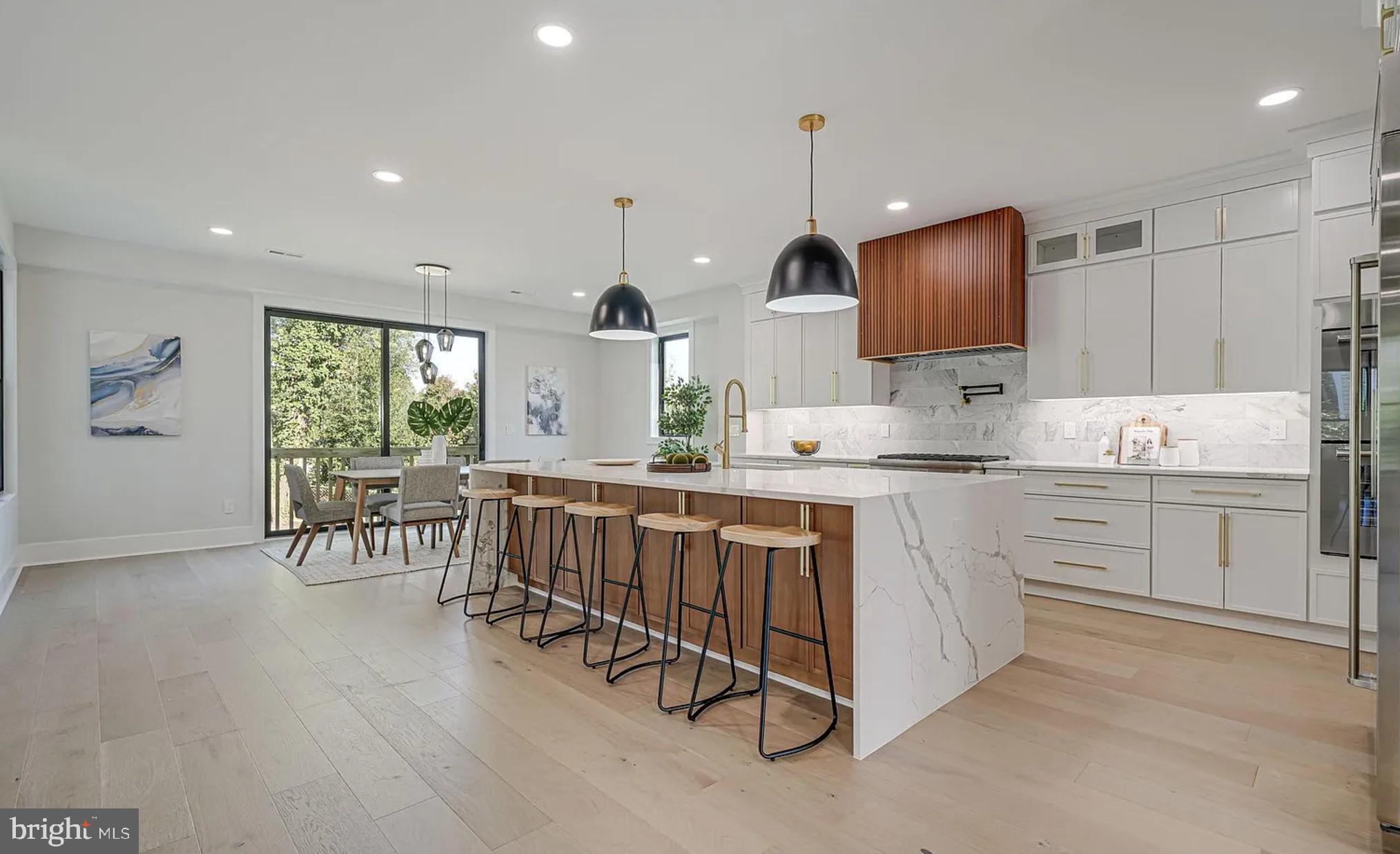 PIMMIT HILLS - Residential