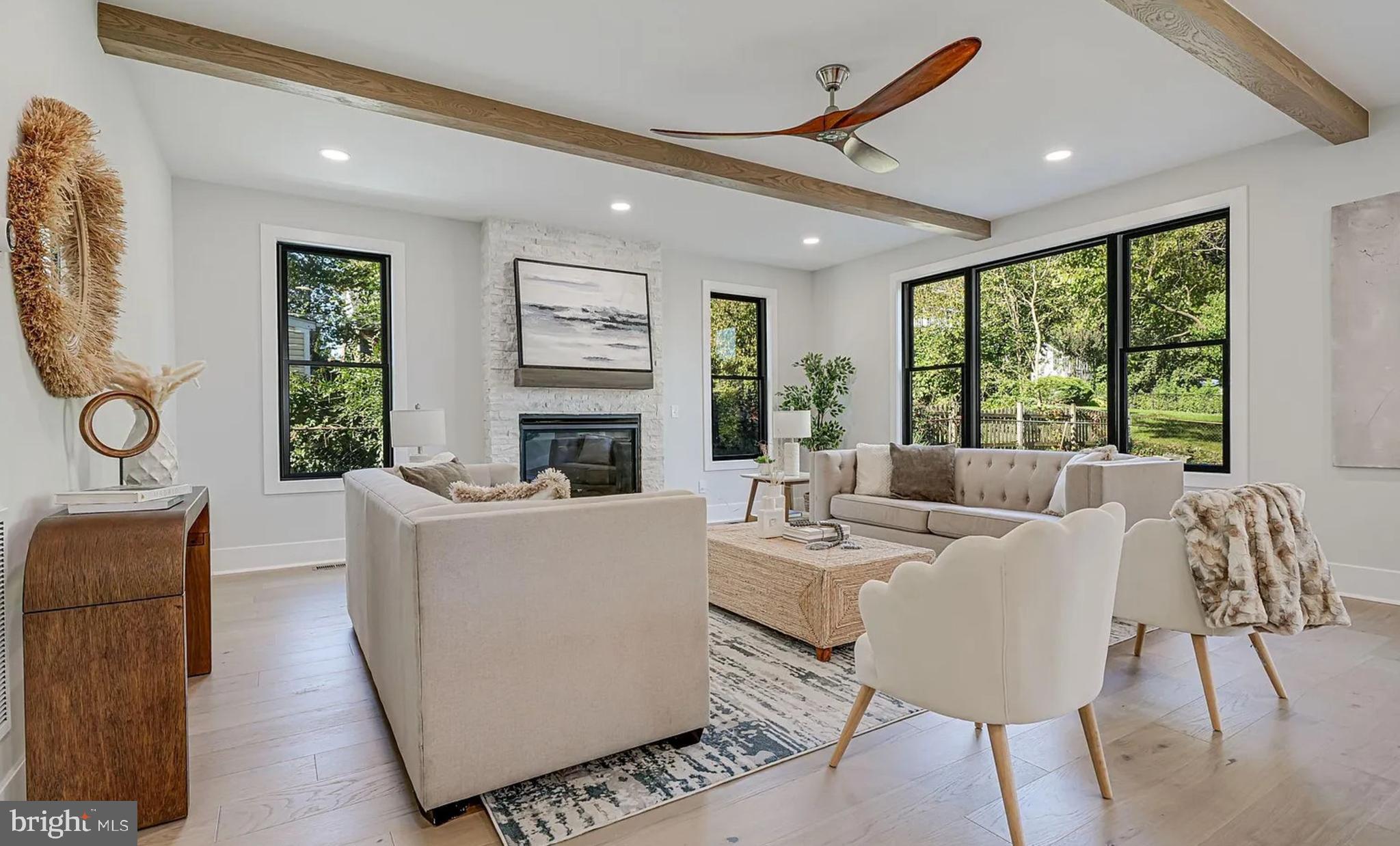 PIMMIT HILLS - Residential