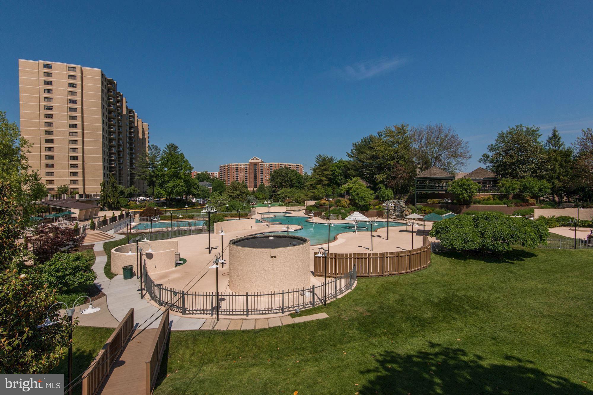 WATERGATE AT LANDMARK - Residential