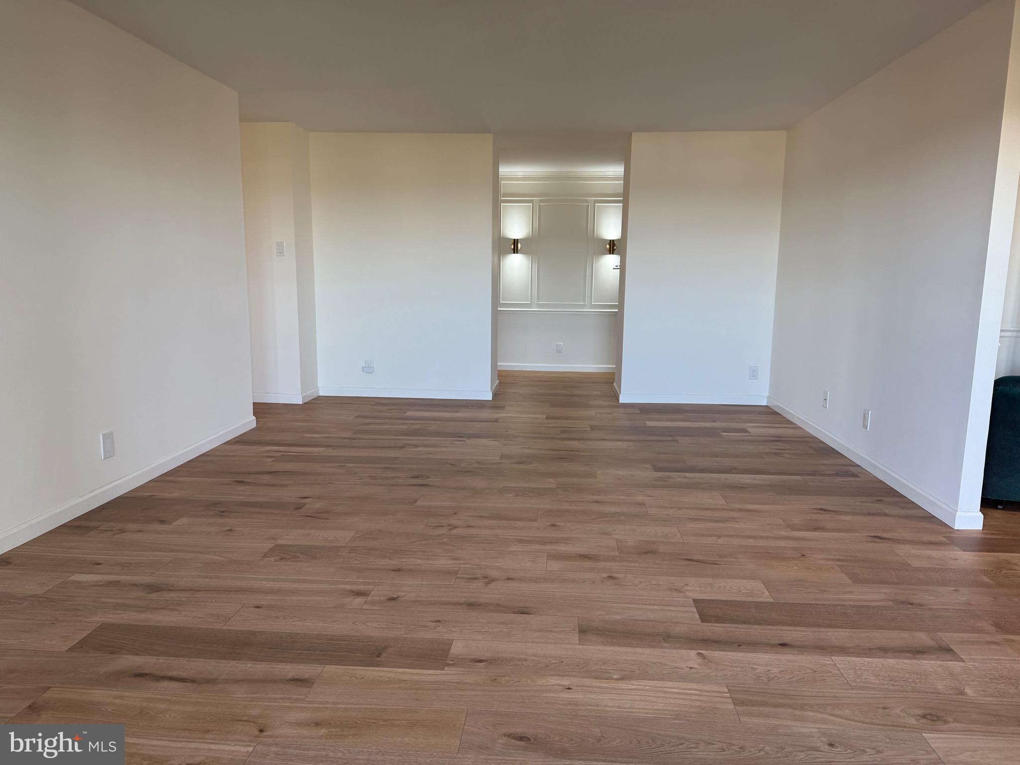 WATERGATE AT LANDMARK - Residential