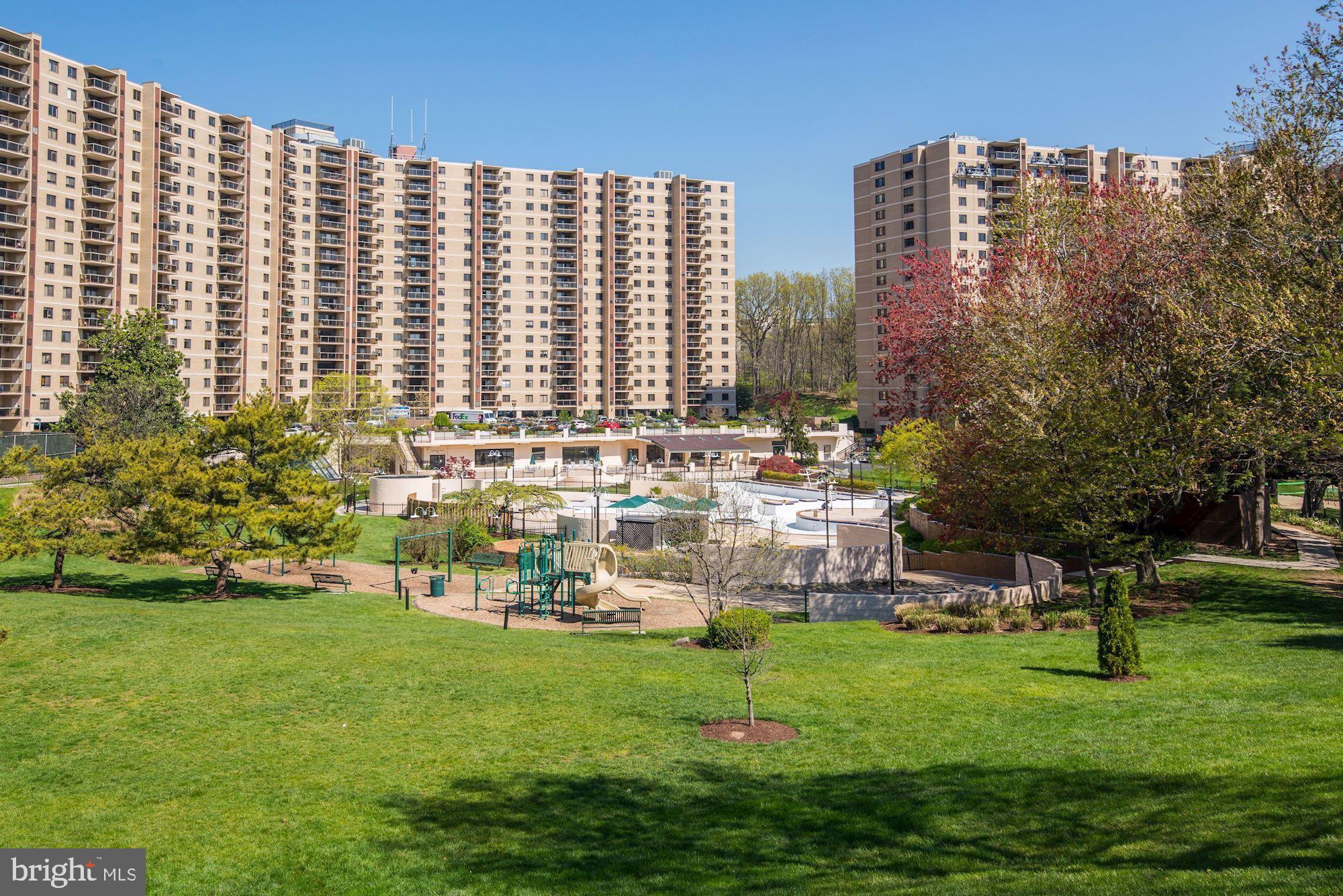 WATERGATE AT LANDMARK - Residential