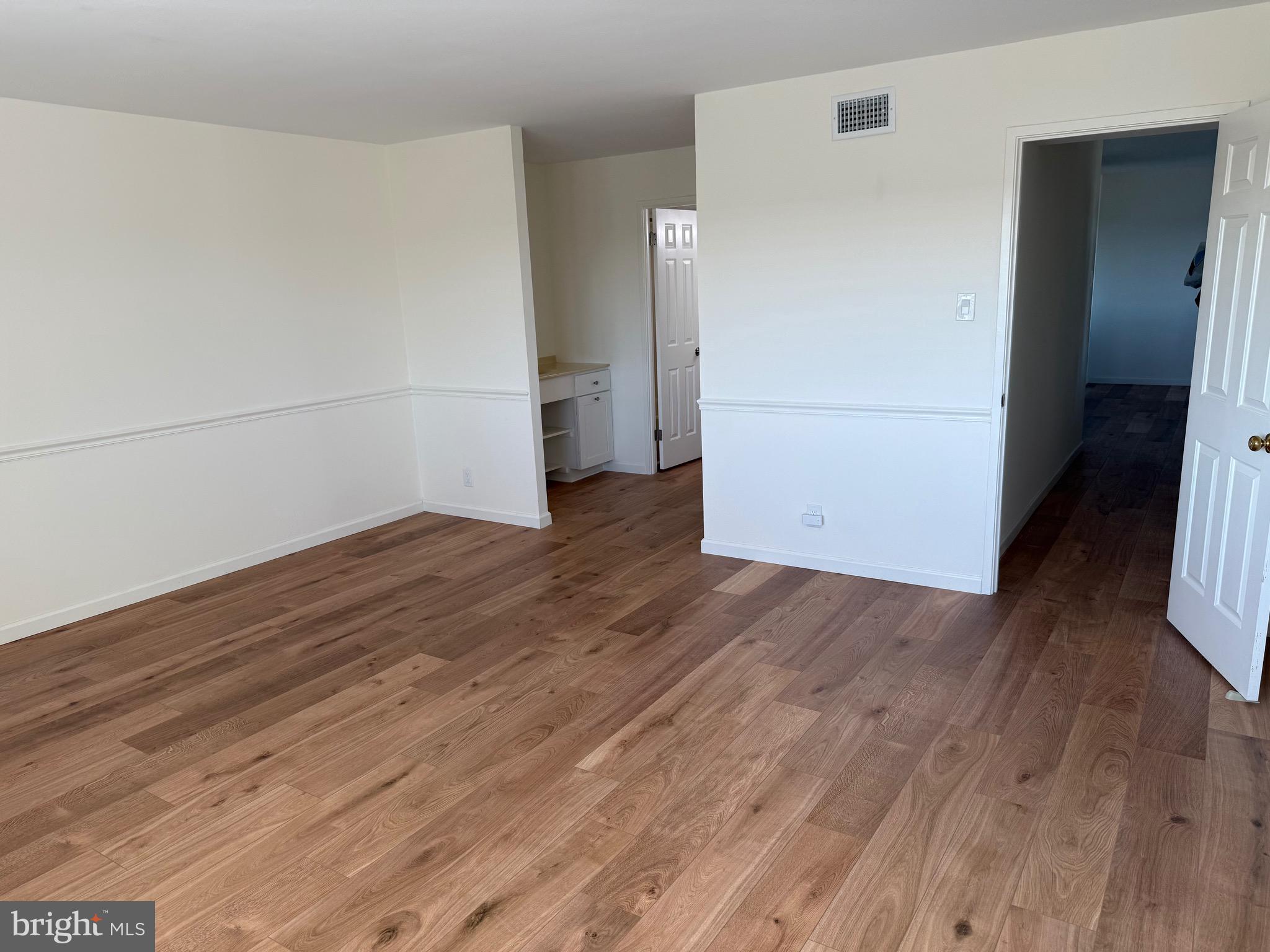 WATERGATE AT LANDMARK - Residential