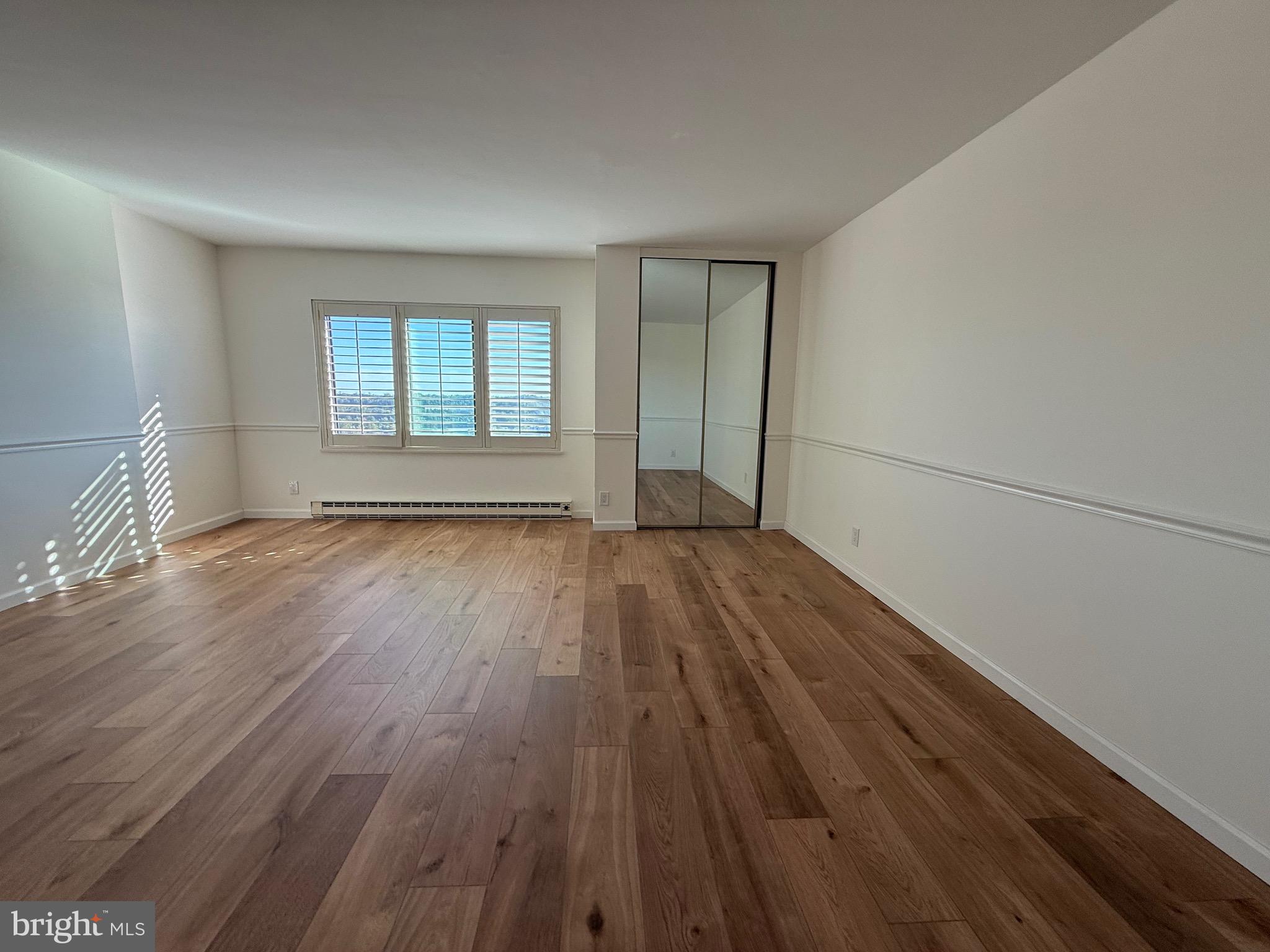 WATERGATE AT LANDMARK - Residential