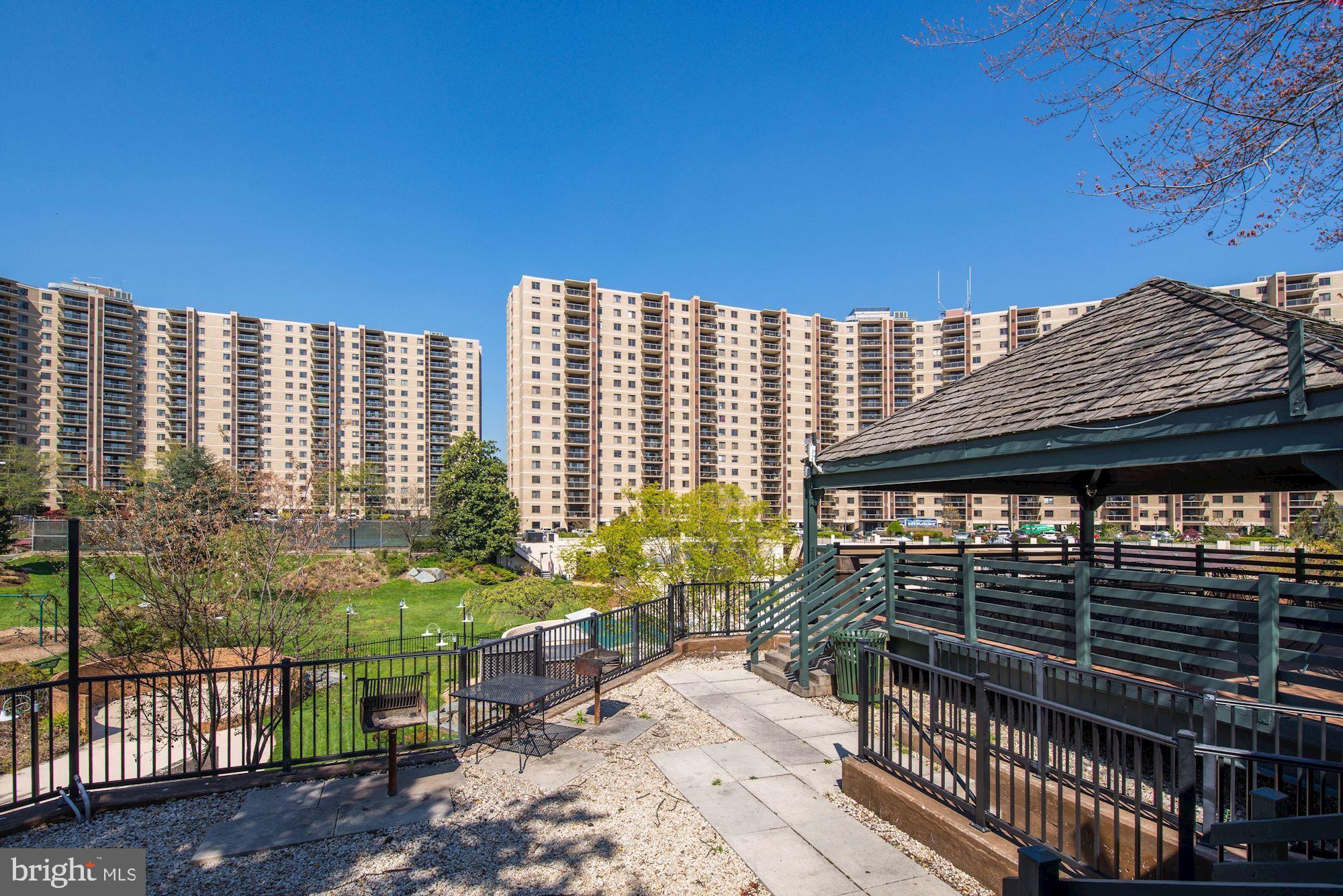 WATERGATE AT LANDMARK - Residential