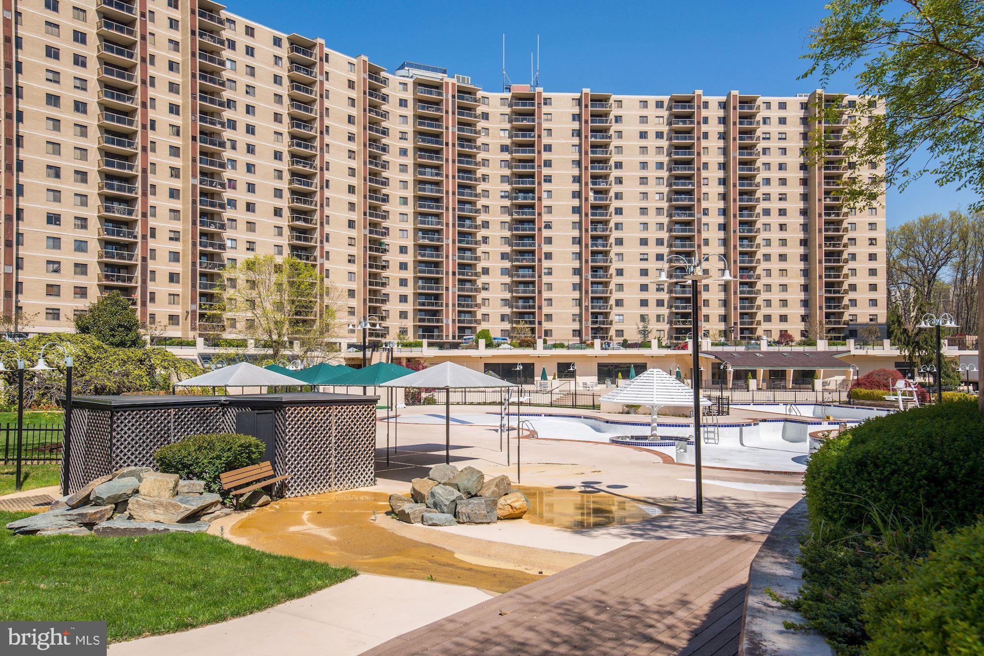 WATERGATE AT LANDMARK - Residential