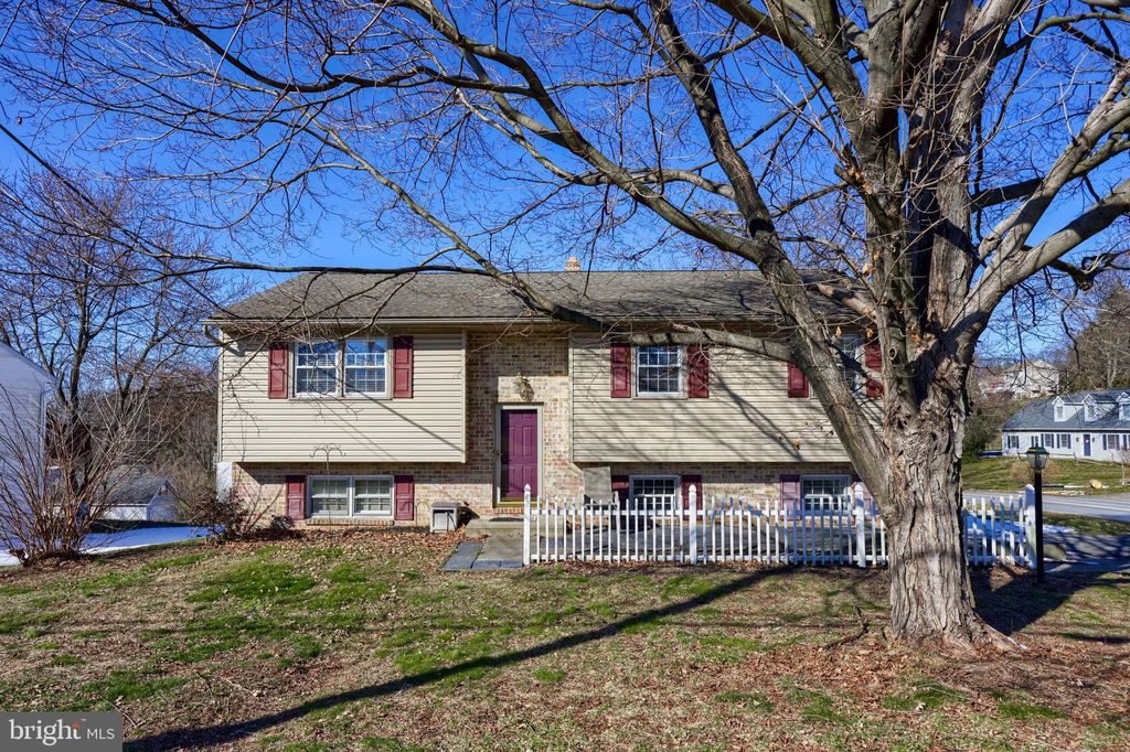 Photo of 379 Summit Drive, Columbia, PA 17512 (MLS # PALA2046856)