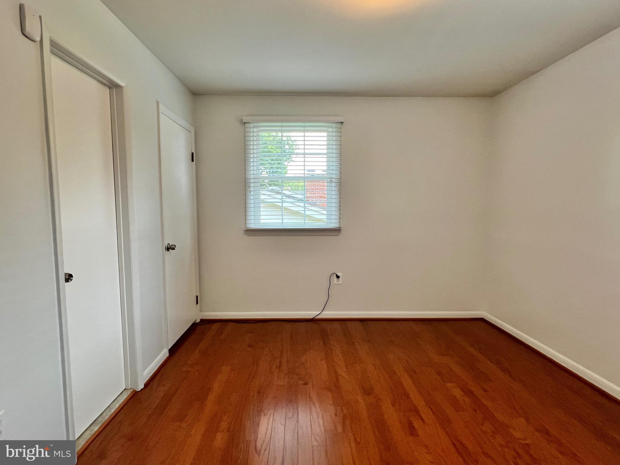 CRESTVIEW MANOR - Residential Lease