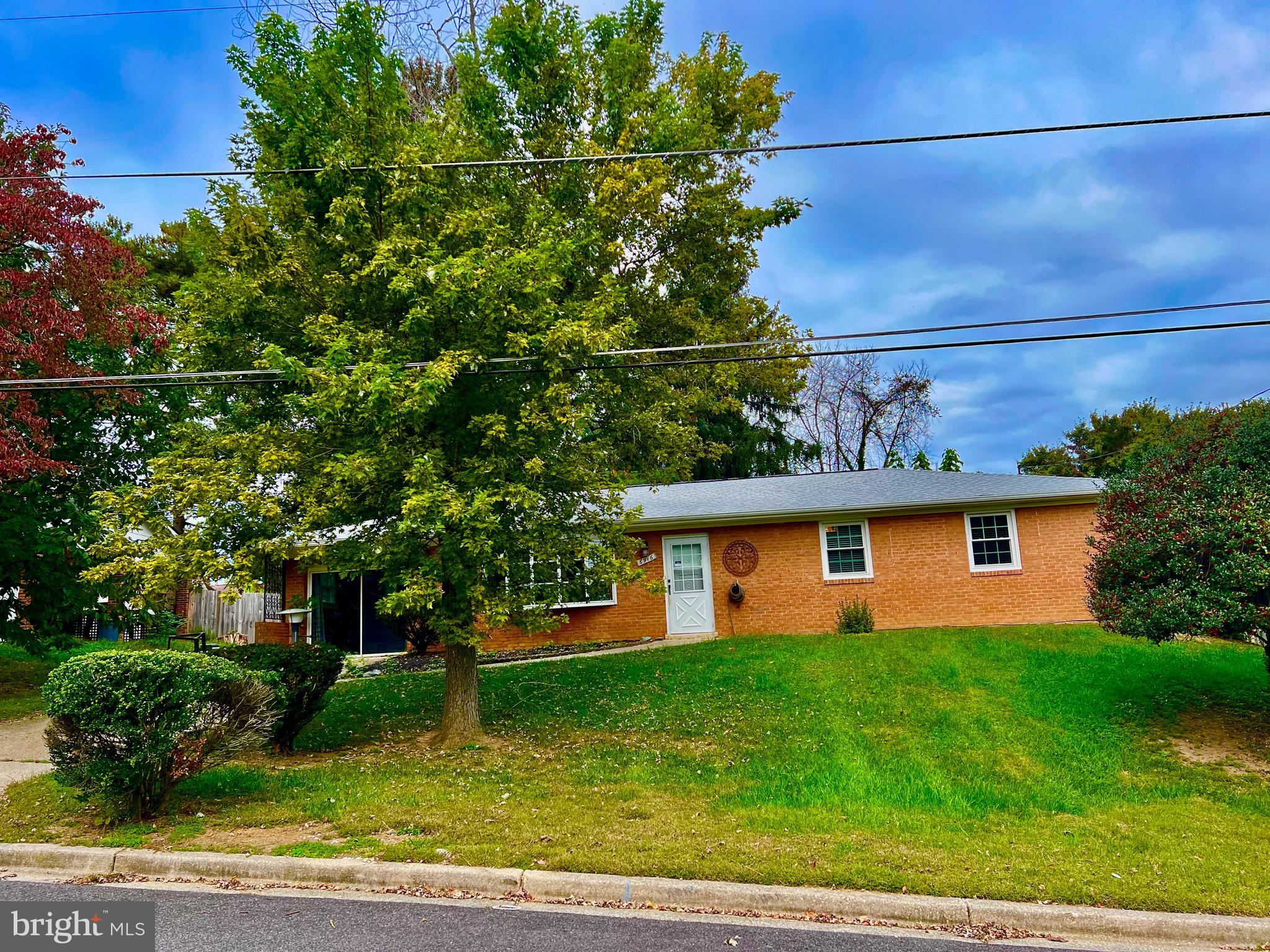 CRESTVIEW MANOR - Residential Lease