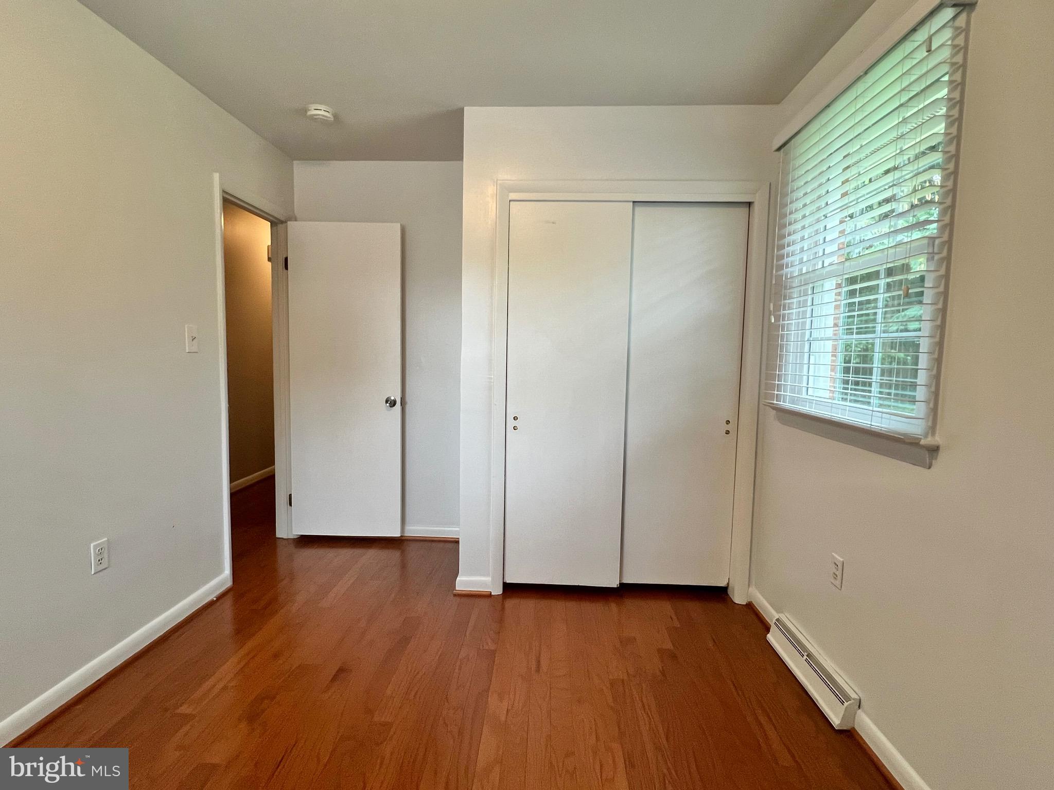 CRESTVIEW MANOR - Residential Lease