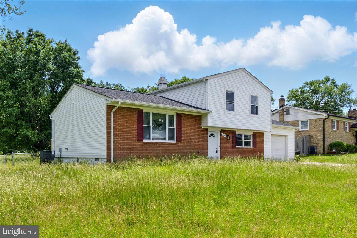 SURRATTS GARDENS - Residential Lease