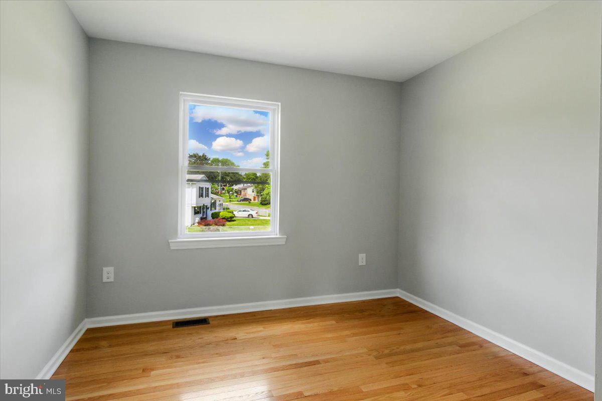 SURRATTS GARDENS - Residential Lease