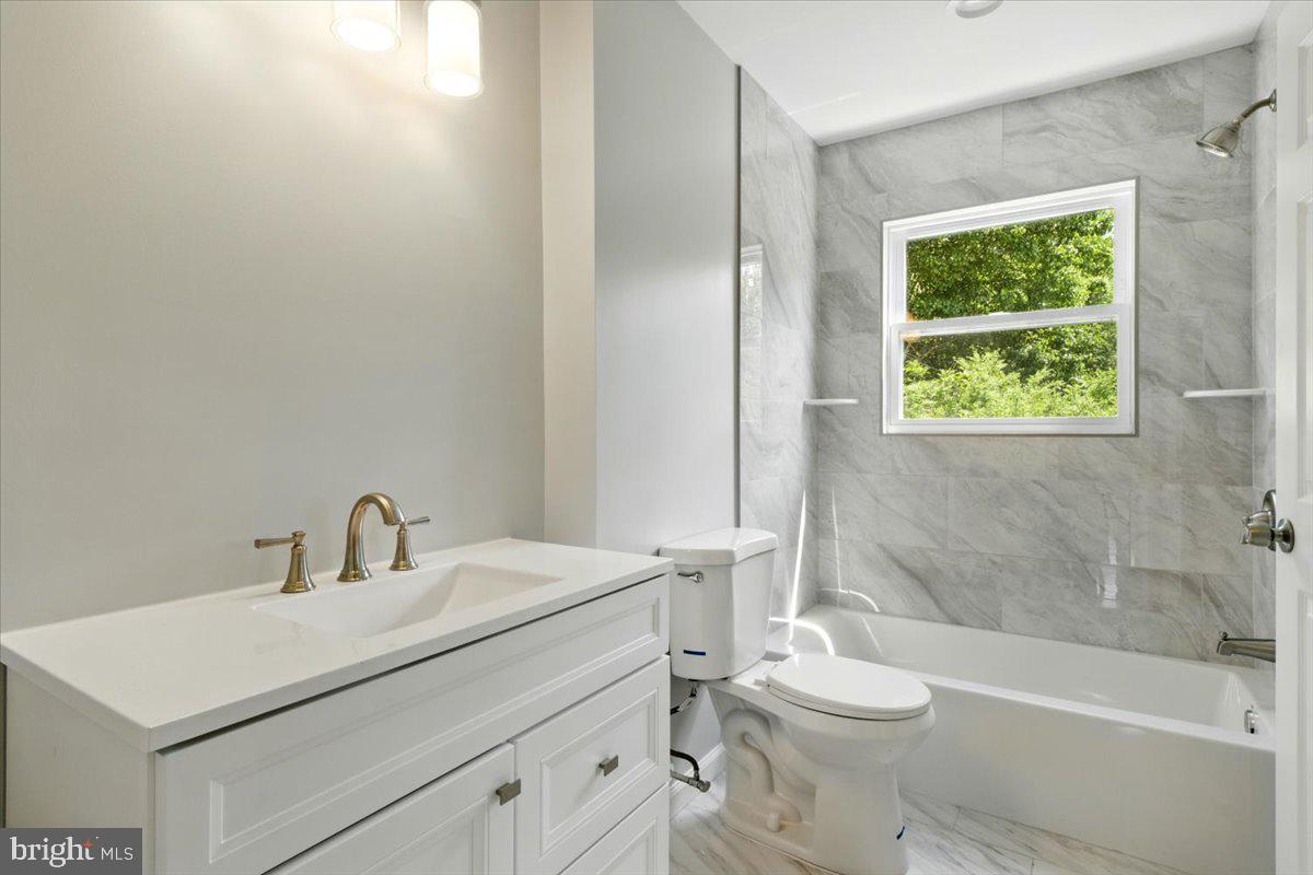 SURRATTS GARDENS - Residential Lease