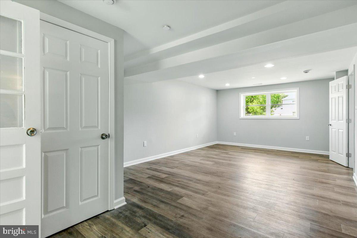 SURRATTS GARDENS - Residential Lease