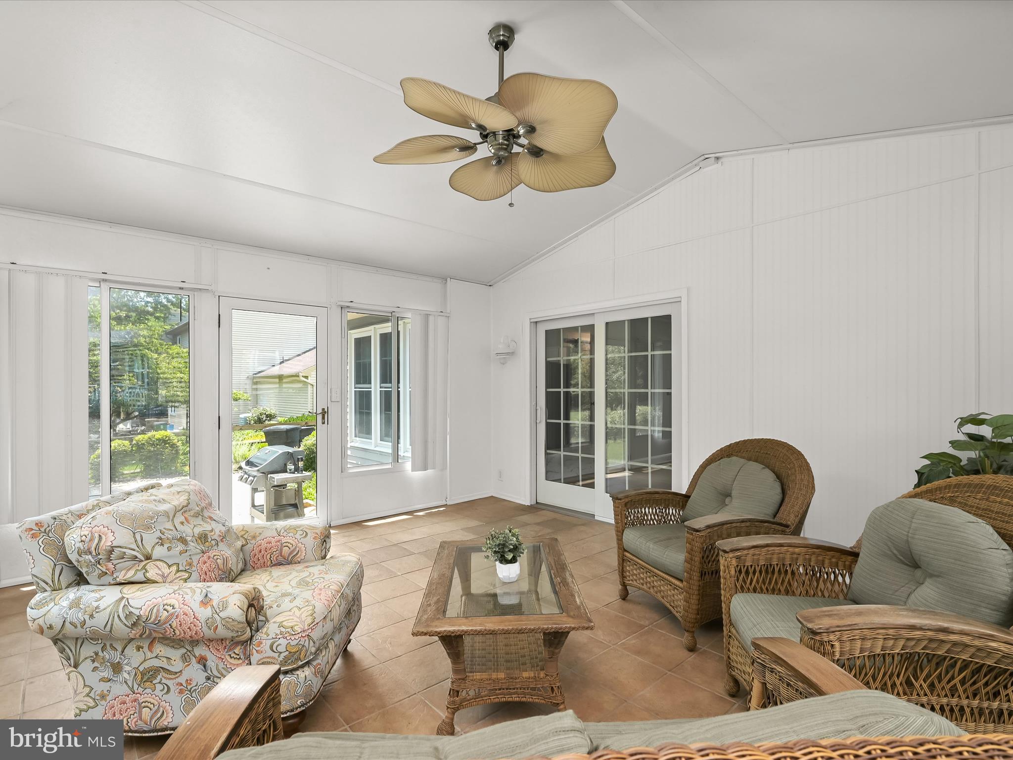 HUNT MEADOW - Residential