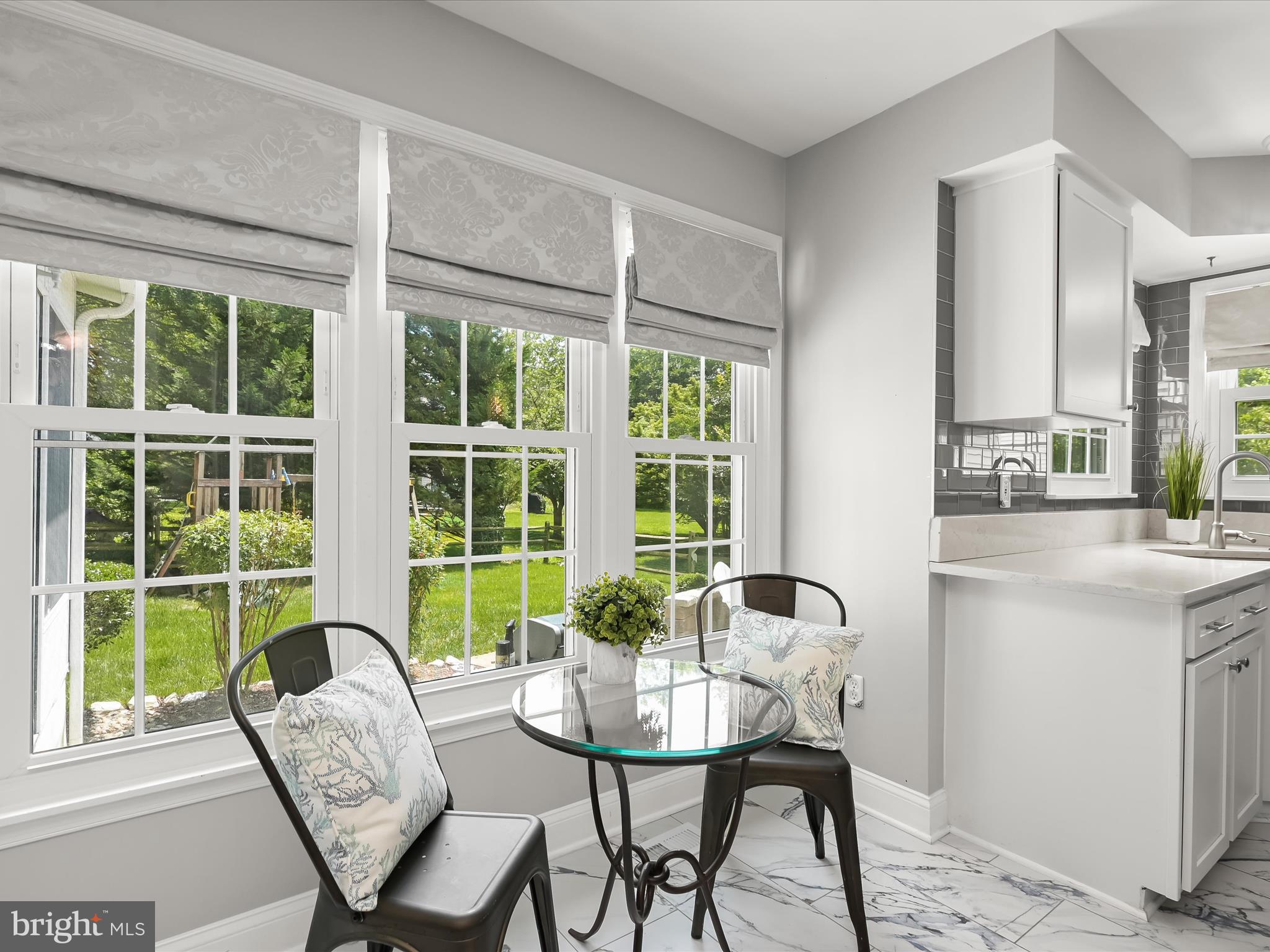 HUNT MEADOW - Residential