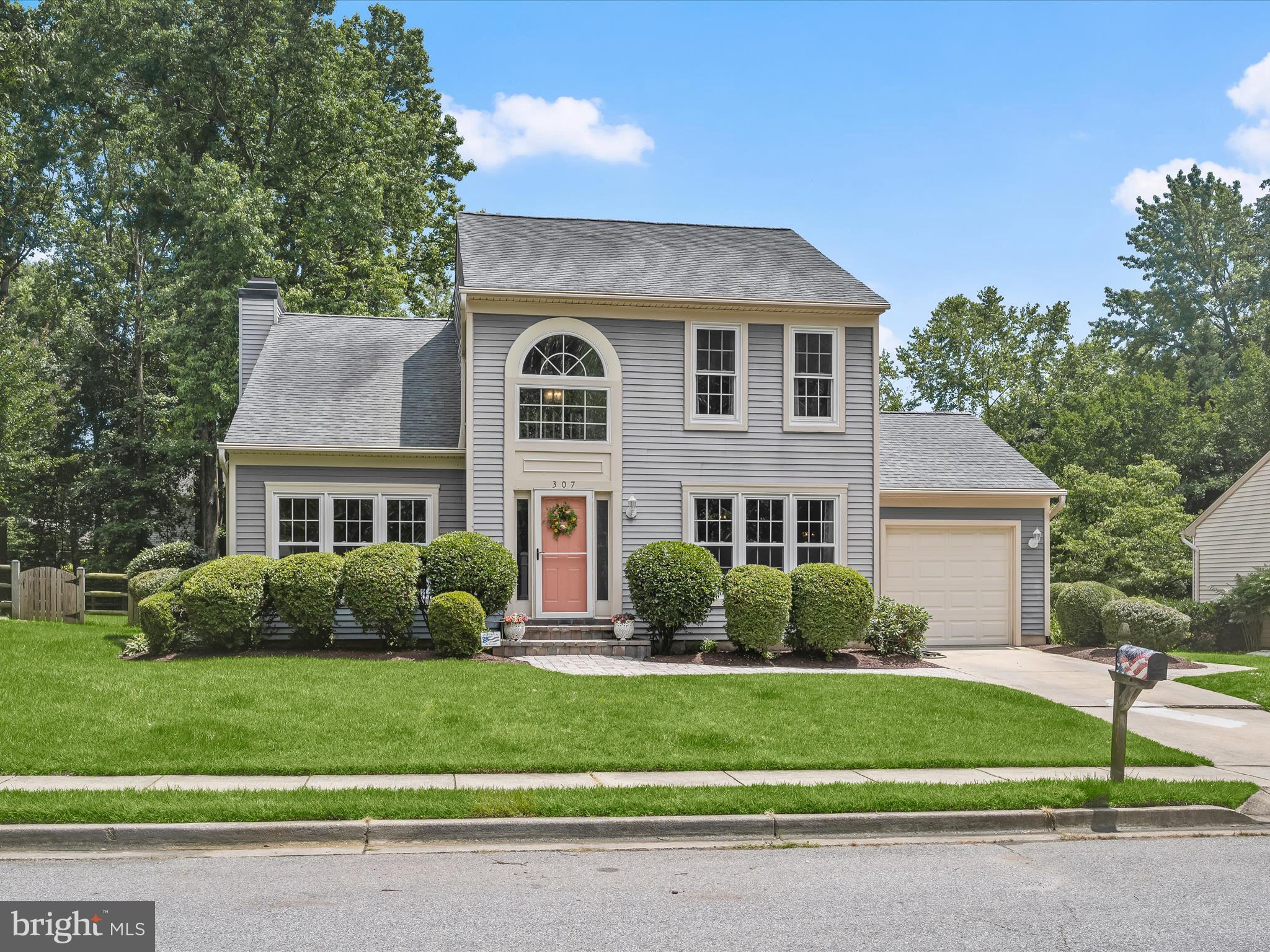 HUNT MEADOW - Residential