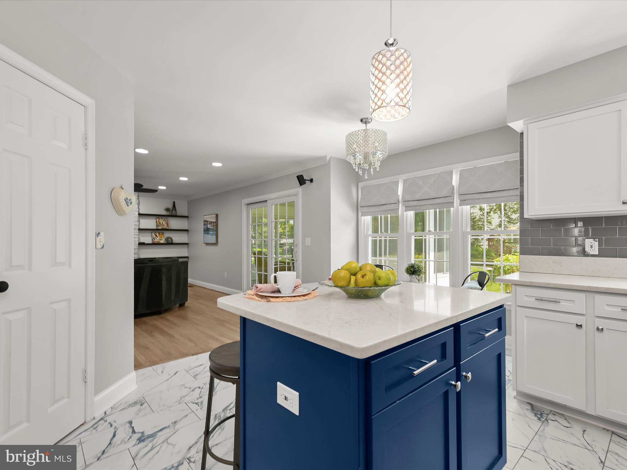 HUNT MEADOW - Residential