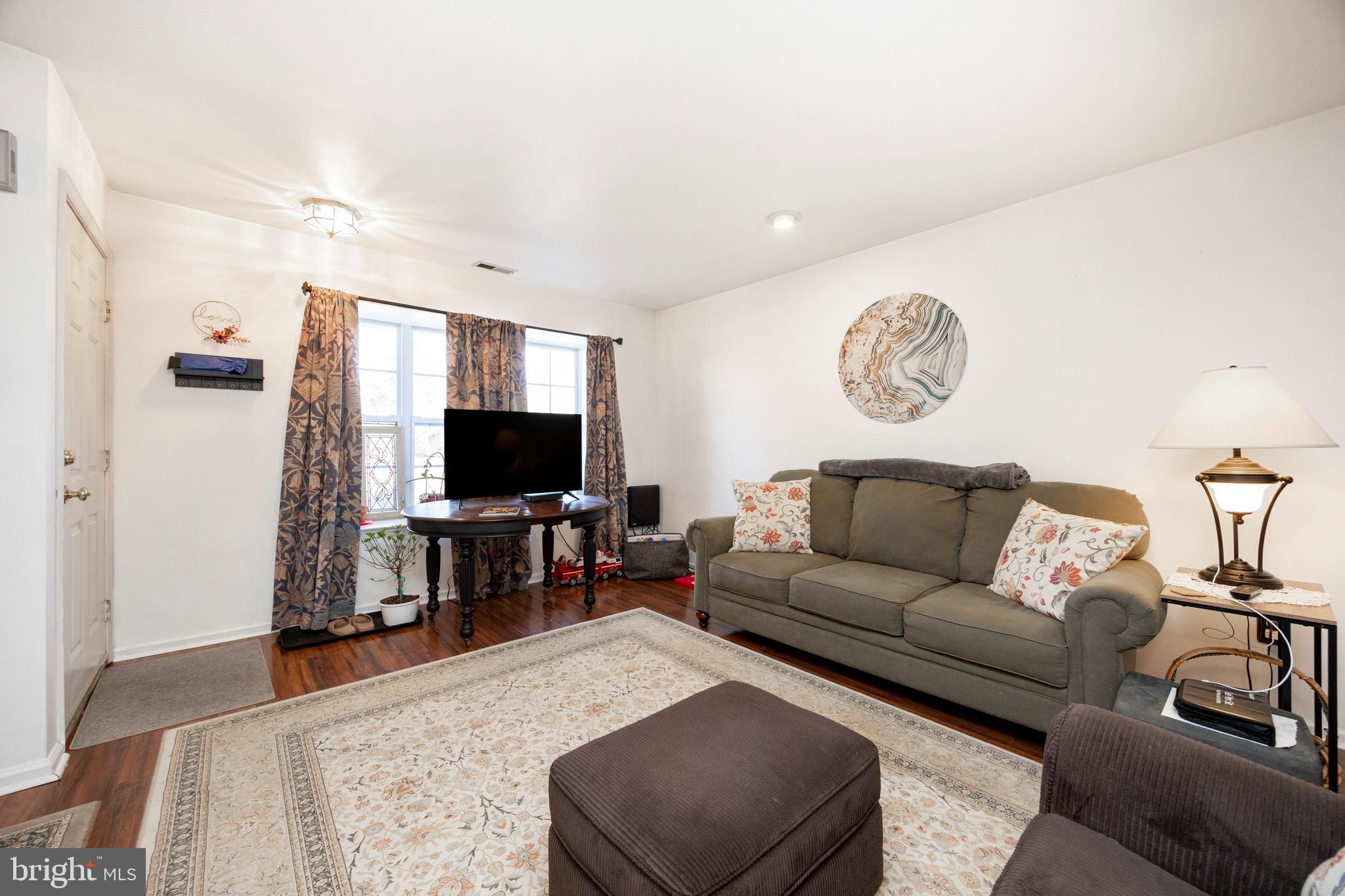 WATERFORD GREENE - Residential Lease