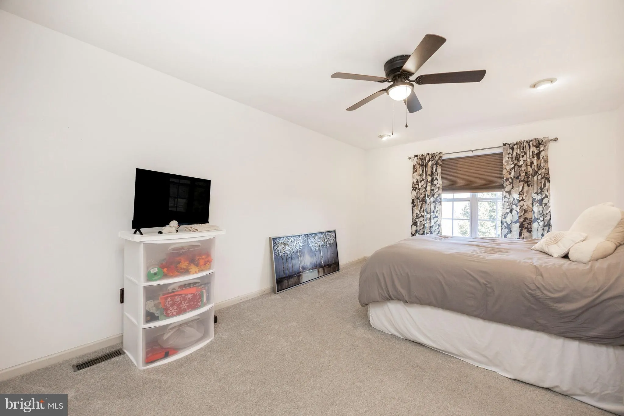 Royersford, Pennsylvania 19468, United States, 3 Bedrooms Bedrooms, ,2 BathroomsBathrooms,Residential,Active,89985