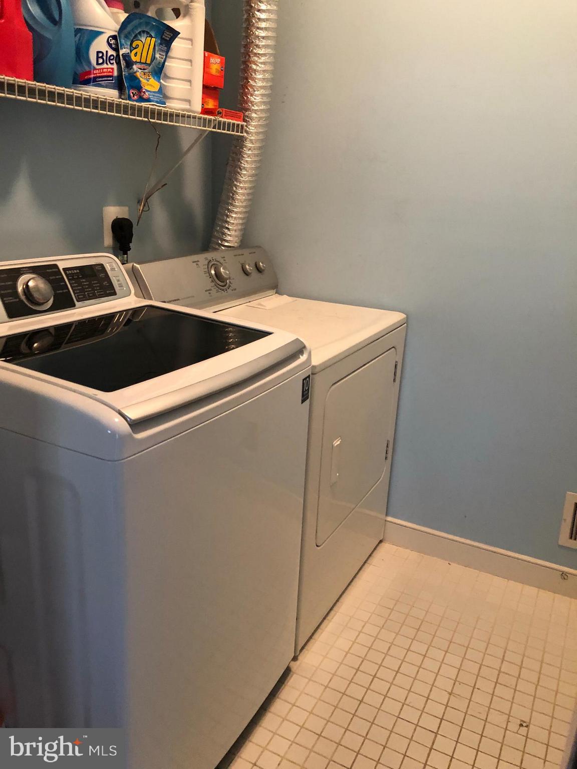 DALE CITY - Residential Lease