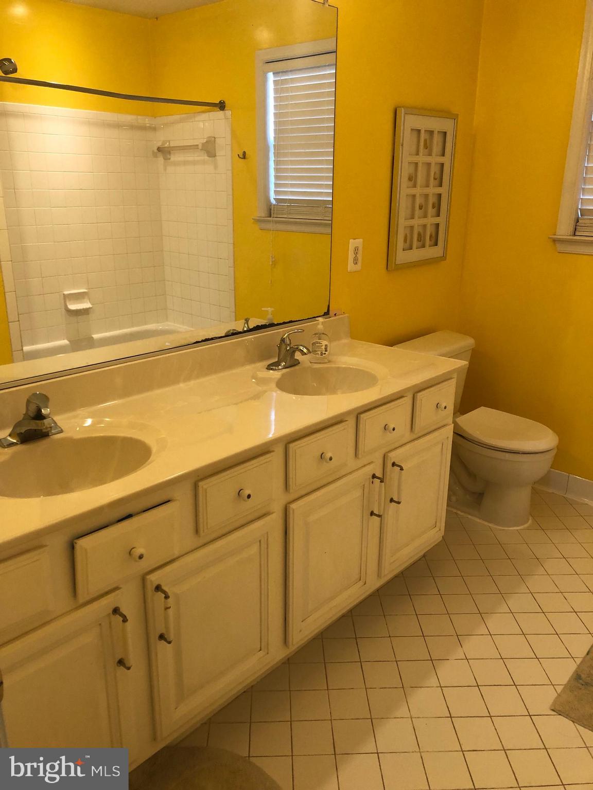 DALE CITY - Residential Lease