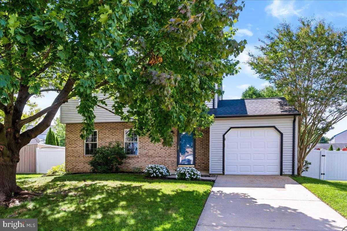 25 Avignon Drive, Newark, DE 19702