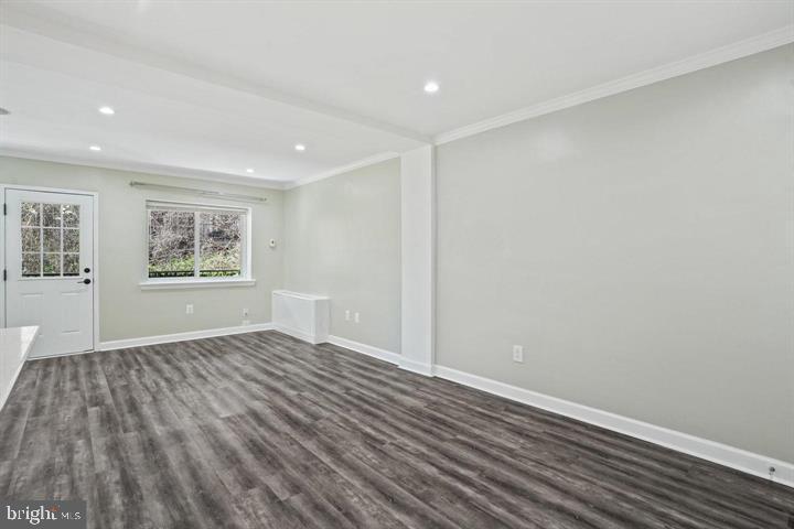 9250 EDWARDS WAY 414-B
