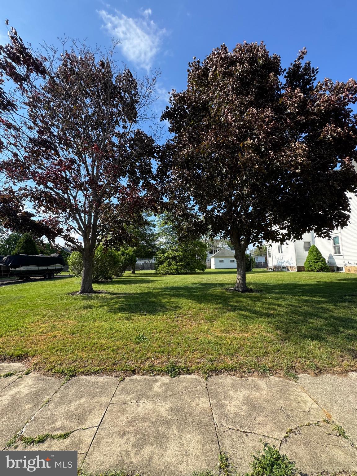 213 W HIGH STREET